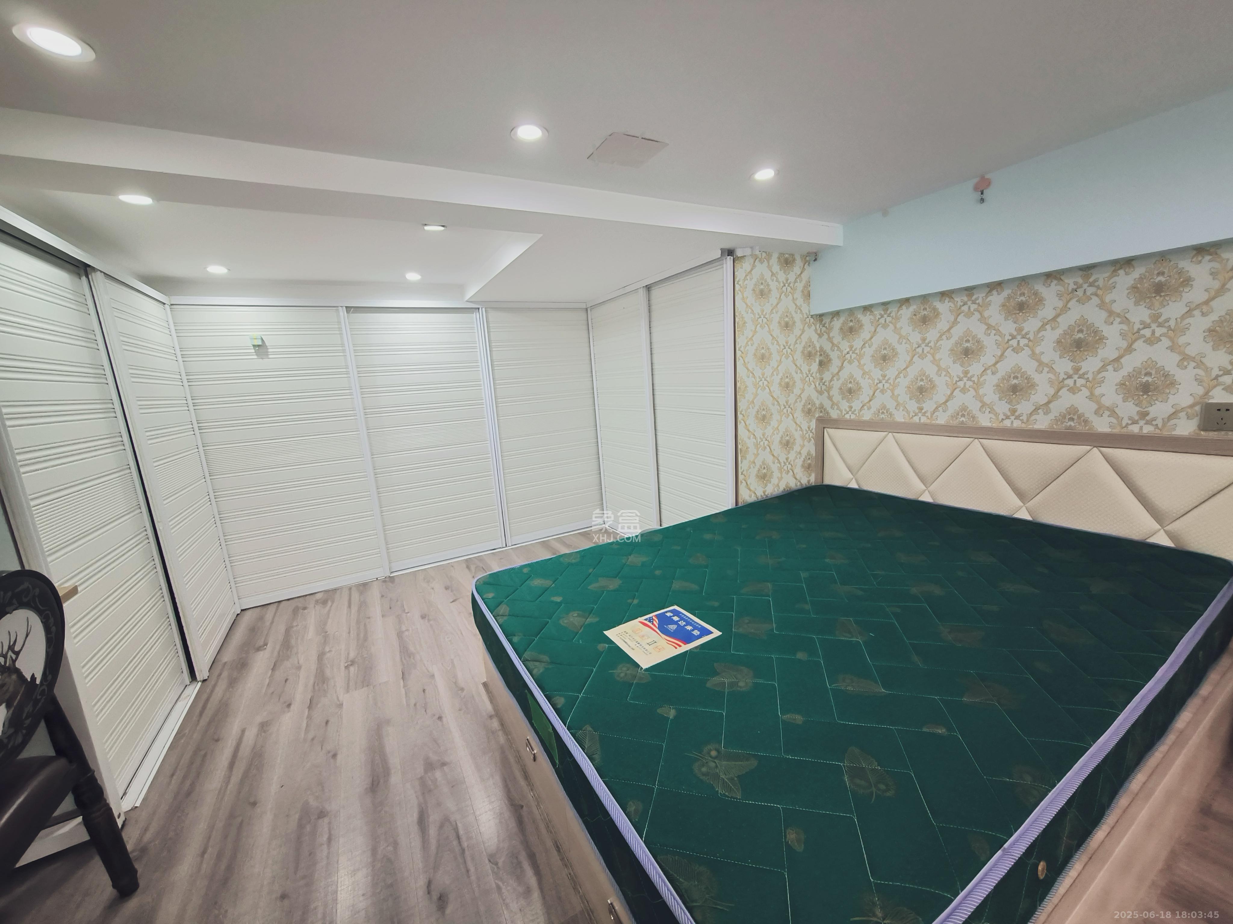 中建芙蓉嘉苑  1室1厅1卫   1600.00元/月室内图