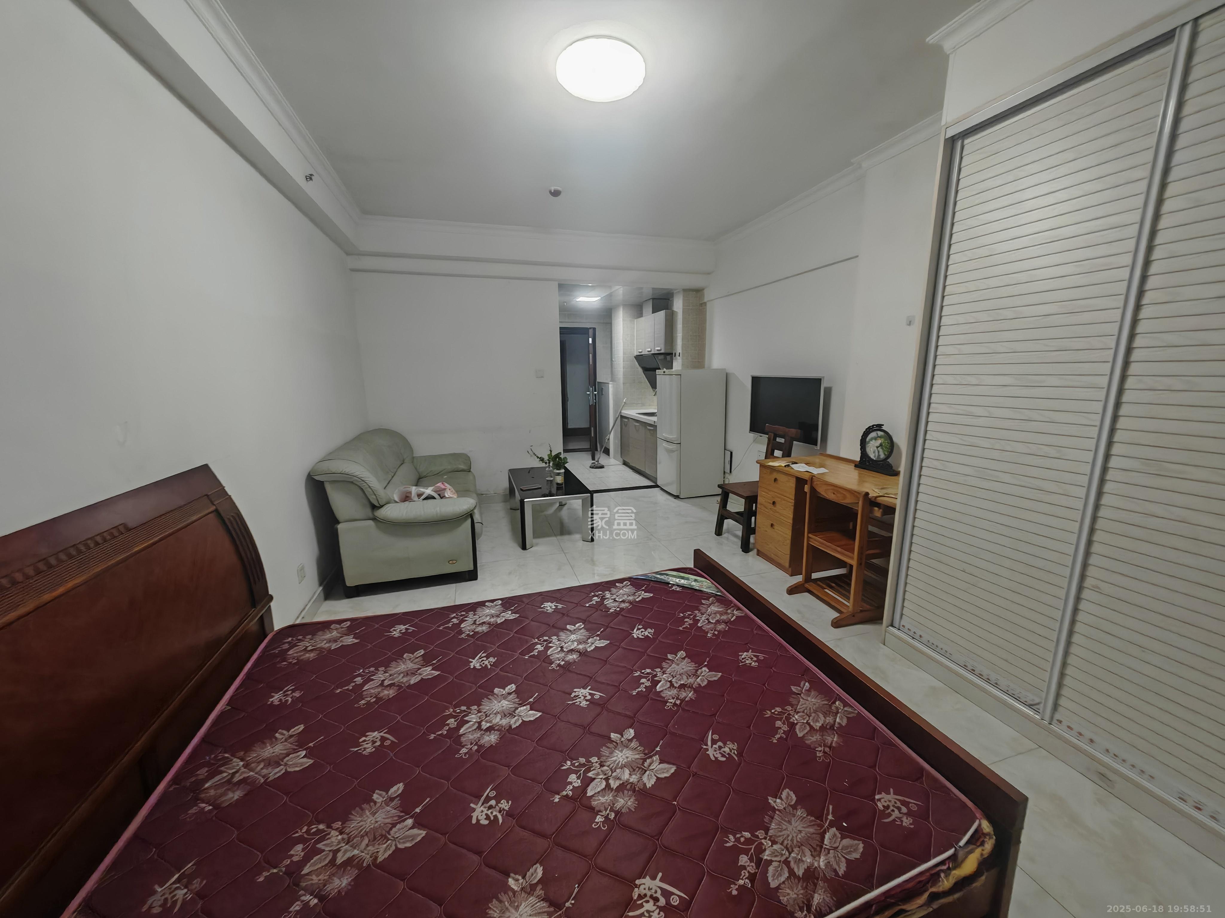 钰龙天下二期(钰龙佳园) 1室1厅1卫 1200.0元/月 钰龙天下二期(钰龙佳园) 1室1厅1卫 1200.0元/月室内图