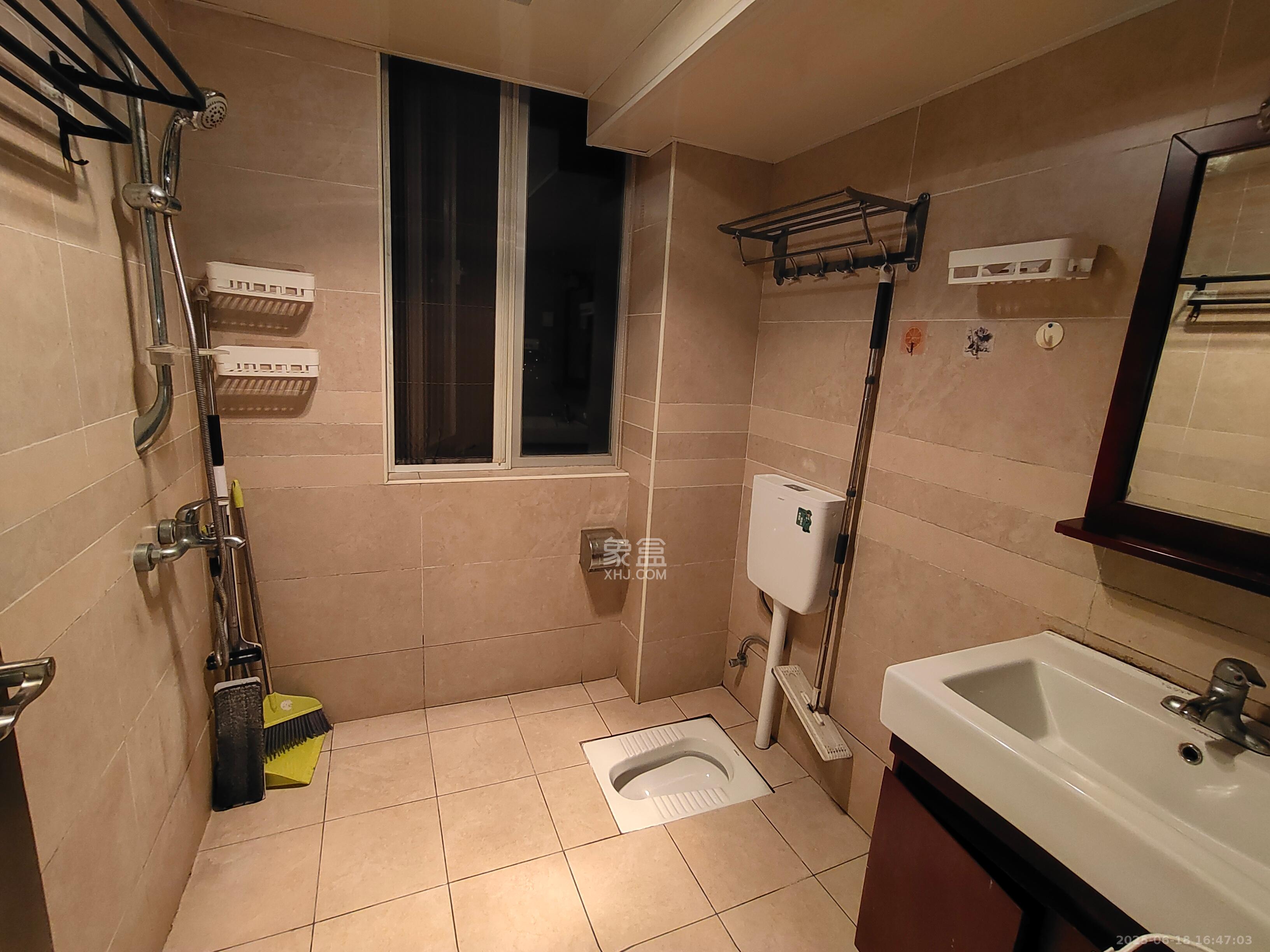 恒广国际景园一二区 2室2厅1卫 2000.0元/月 恒广国际景园一二区 2室2厅1卫 2000.0元/月室内图