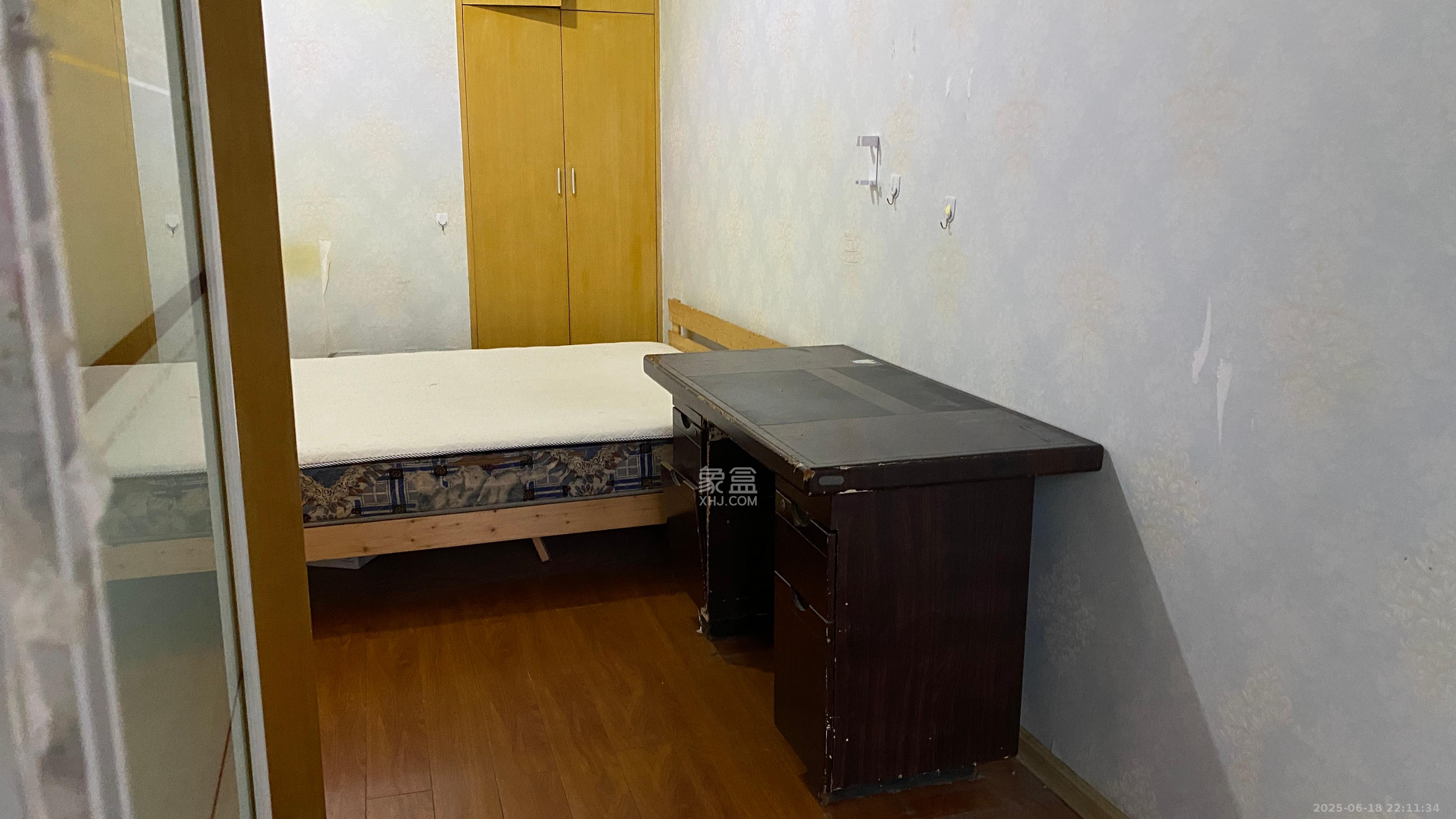 红星国际星城  2室1厅1卫    1400.0元/月 红星国际星城  2室1厅1卫    1400.0元/月室内图