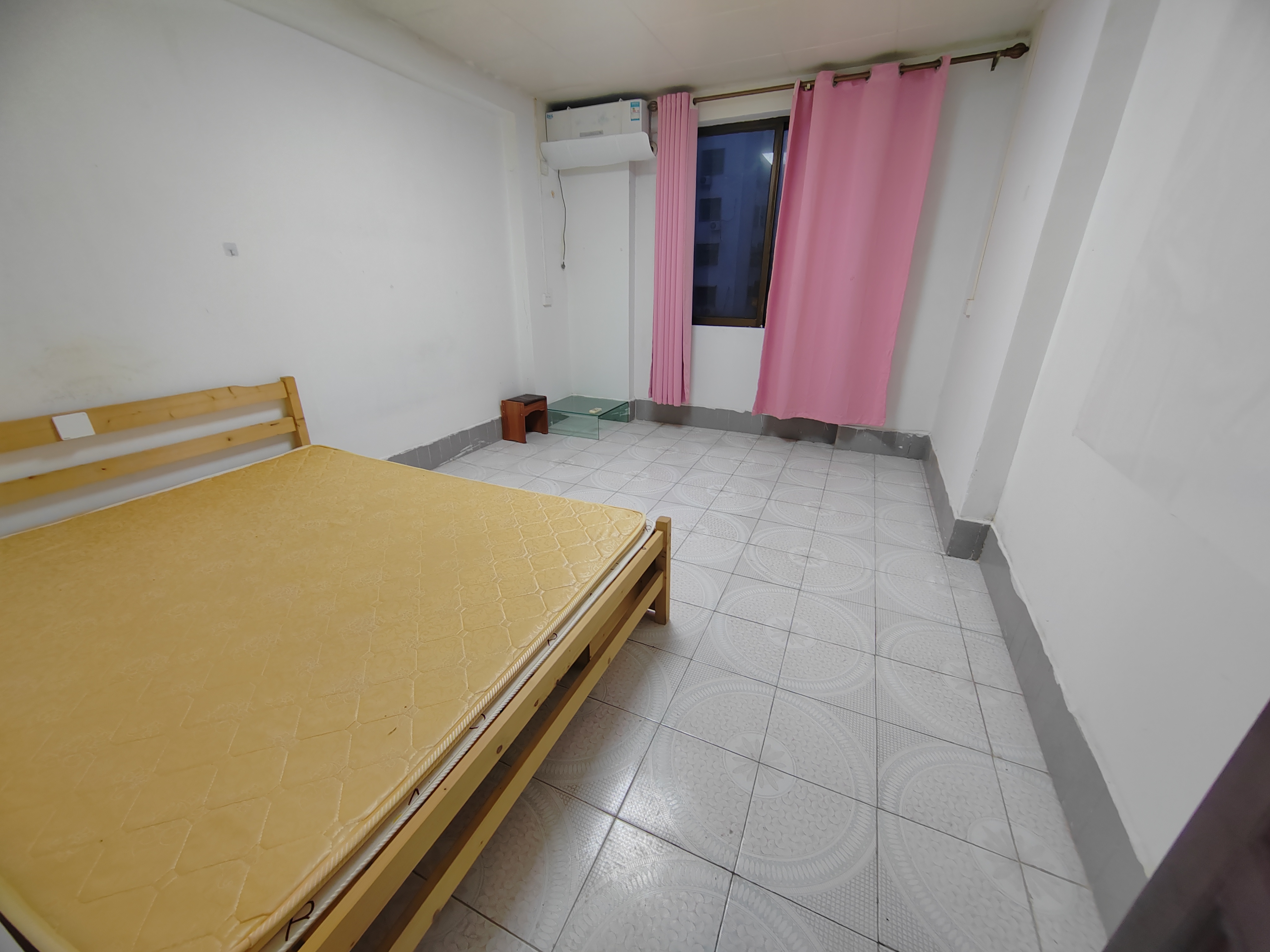 锦绣花园 2室1厅1卫 1800.0元/月 锦绣花园 2室1厅1卫 1800.0元/月室内图