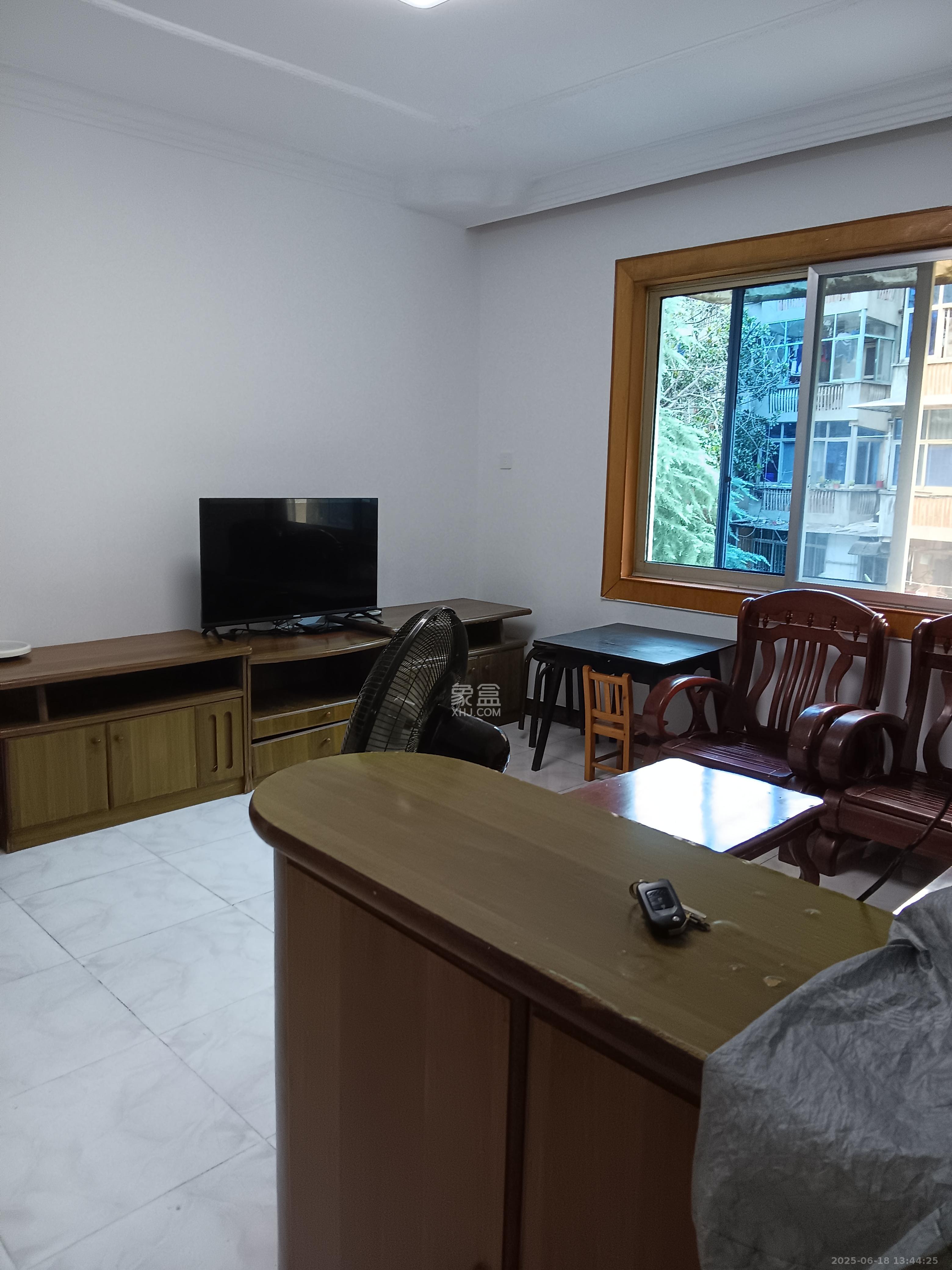 马王堆疗养院单位房 3室2厅1卫 2100.0元/月 马王堆疗养院单位房 3室2厅1卫 2100.0元/月室内图