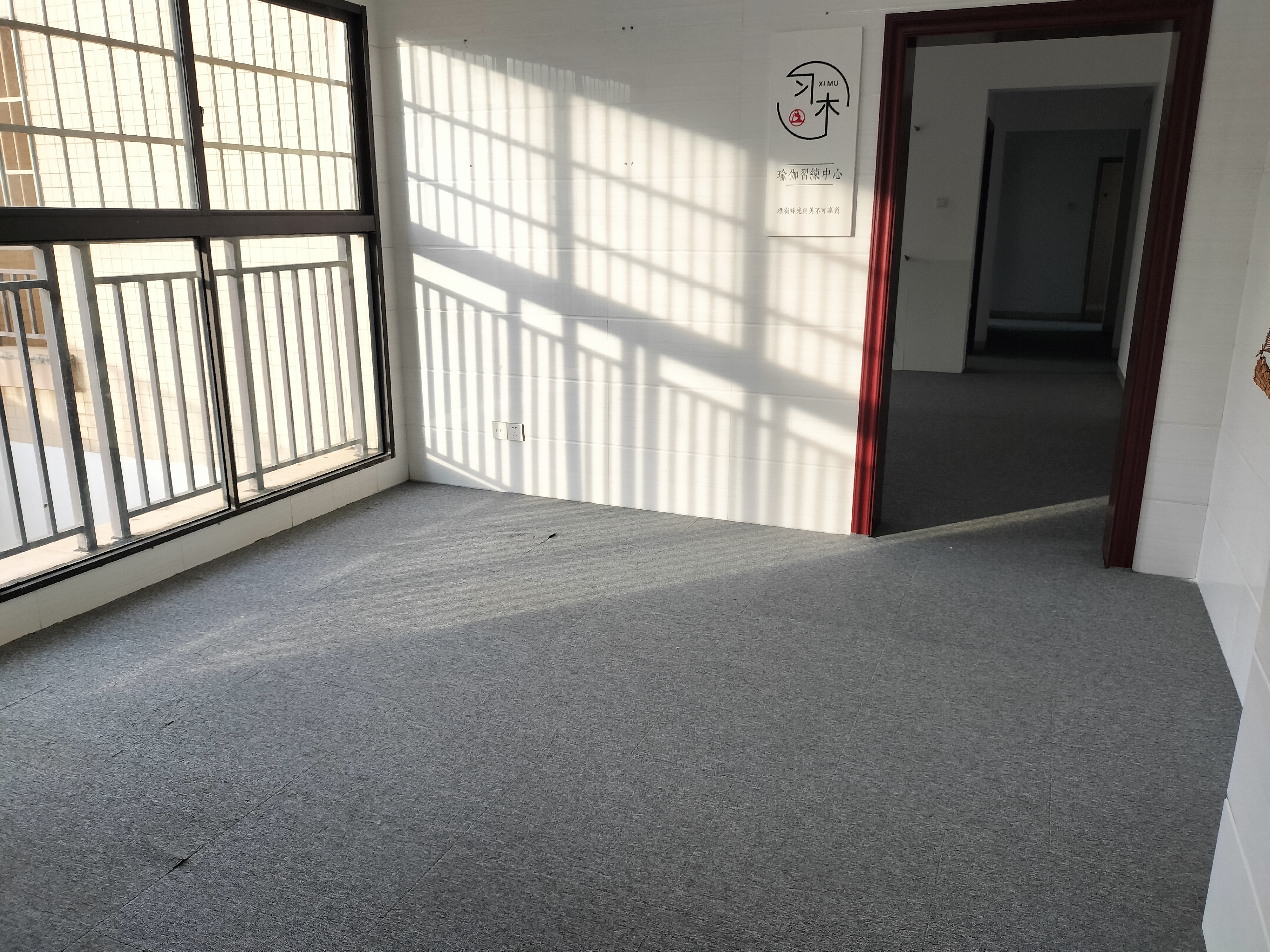 和风江岸 4室2厅2卫 4000.0元/月 和风江岸 4室2厅2卫 4000.0元/月室内图