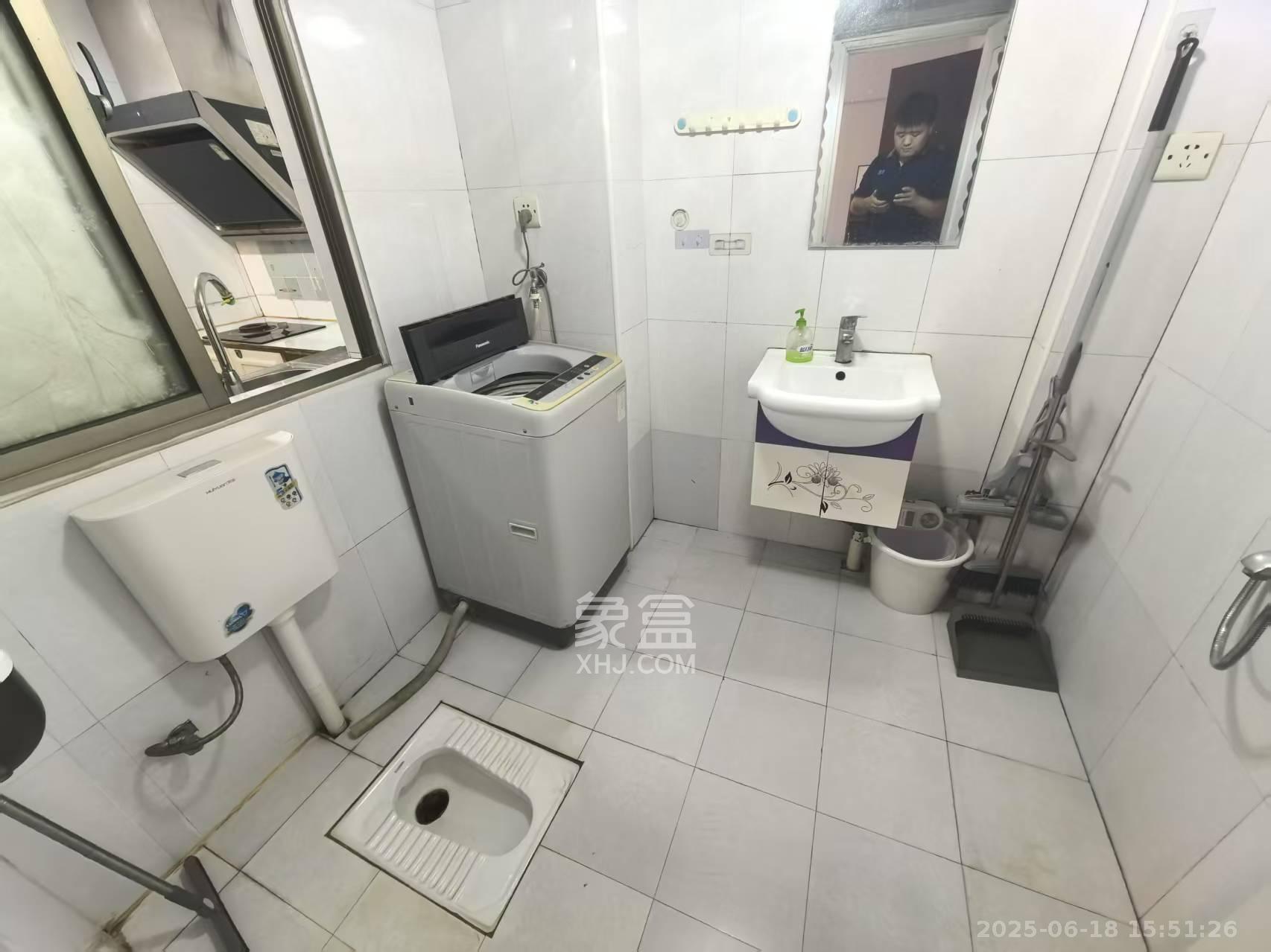 香颂国际  1室1厅1卫   1300.00元/月室内图