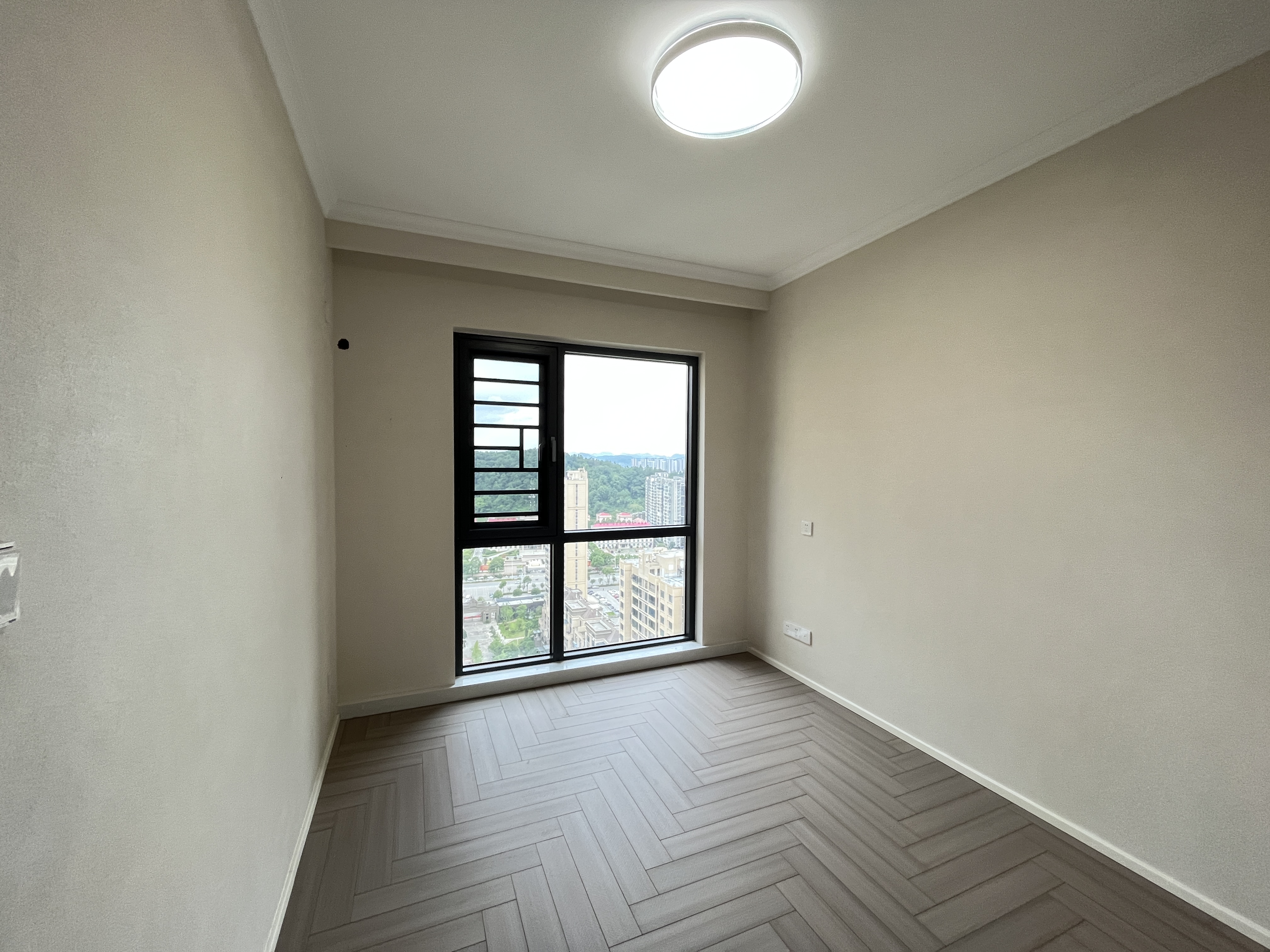 悦江山  4室2厅2卫    82.5万 悦江山  4室2厅2卫    82.5万室内图