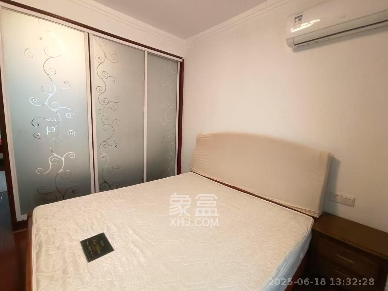 圣力华苑 3室2厅2卫 1800.0元/月 圣力华苑 3室2厅2卫 1800.0元/月室内图