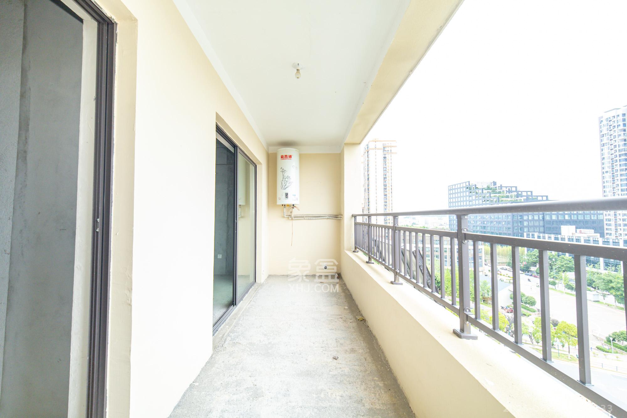 中梁星都荟  1室0厅0卫    70.0万 中梁星都荟  1室0厅0卫    70.0万阳台