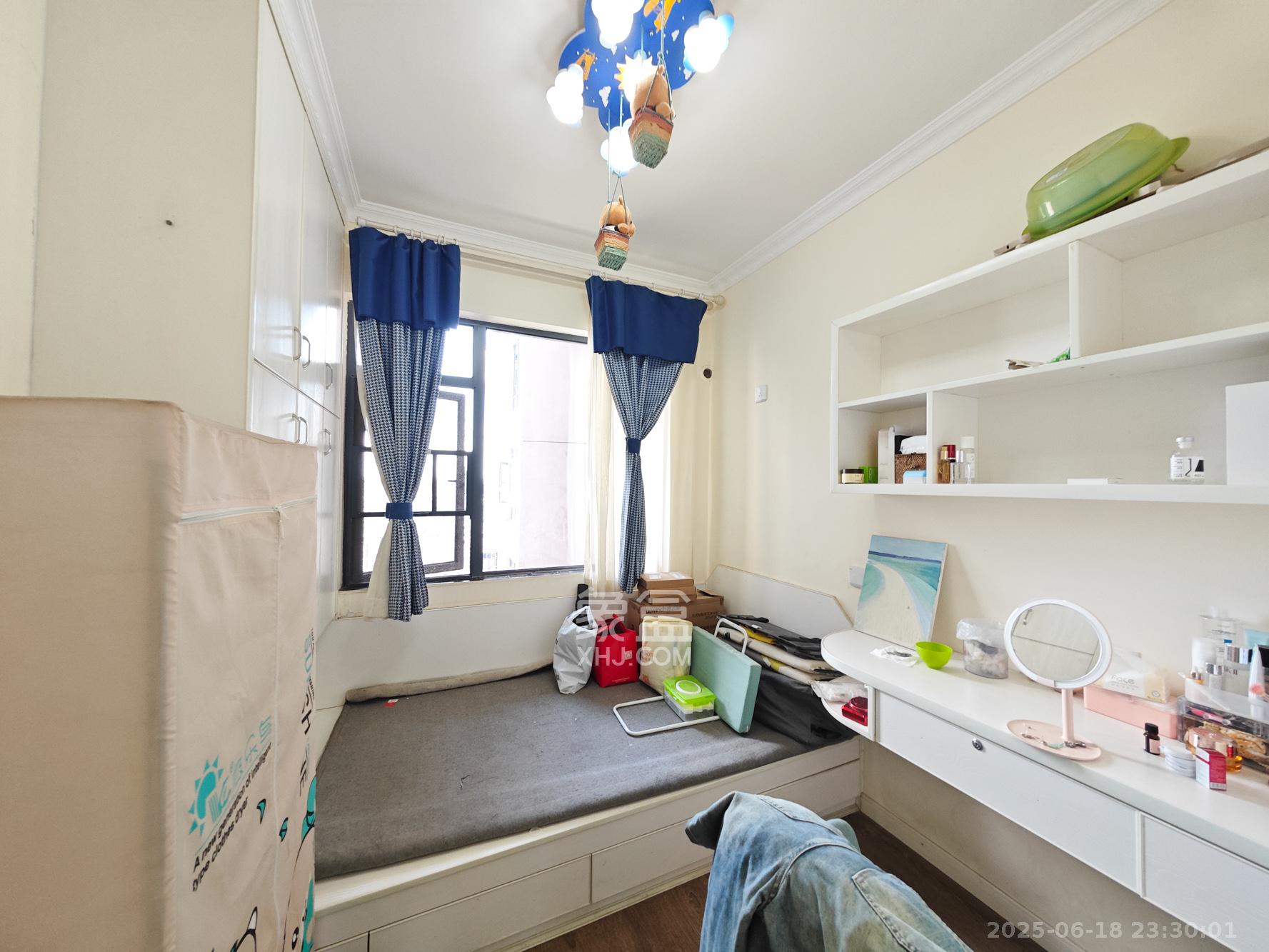 潇湘名城(新里程潇湘名城)  4室2厅2卫    125.0万 潇湘名城(新里程潇湘名城)  4室2厅2卫    125.0万卧室