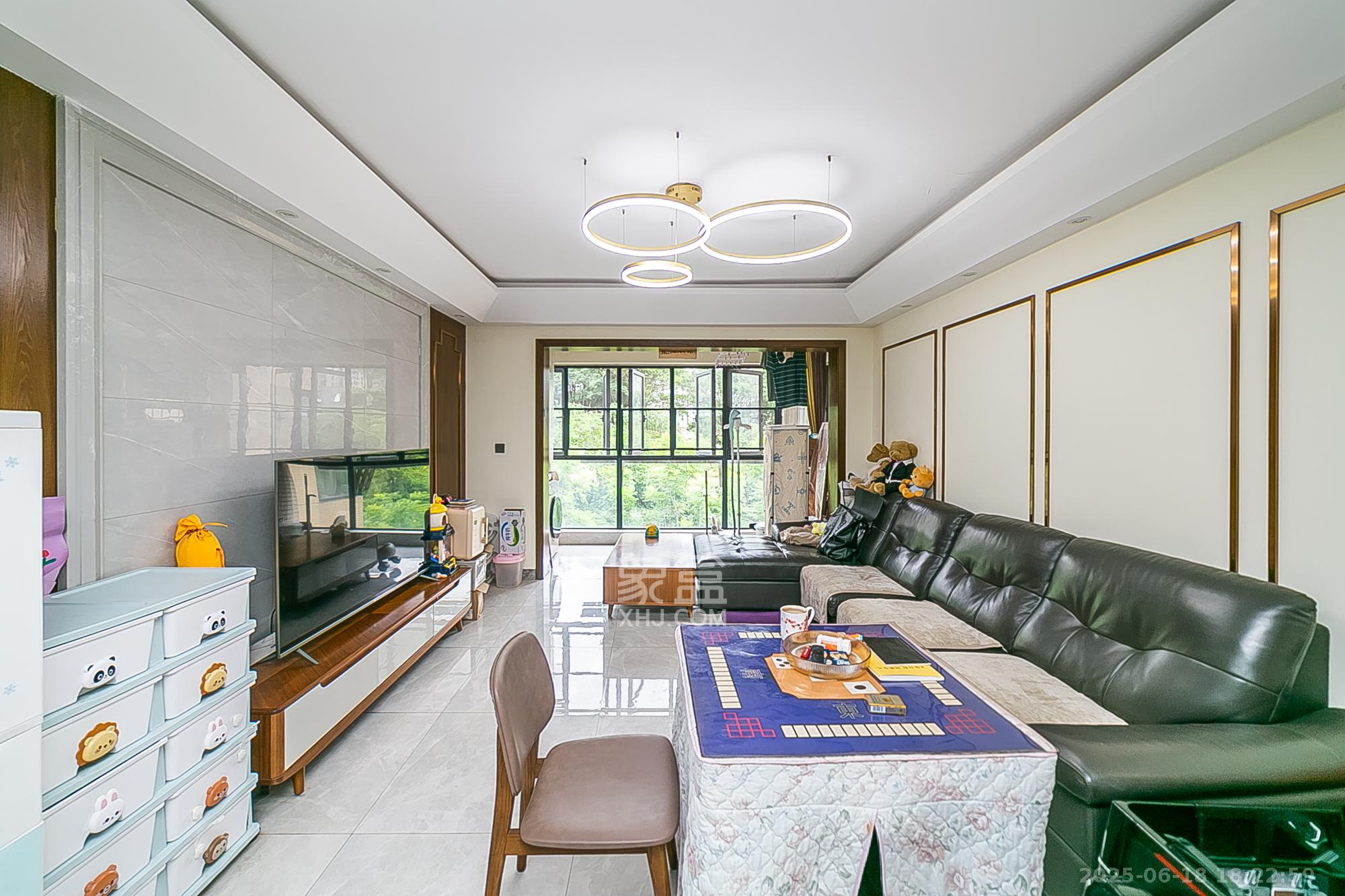 长盛岚庭  3室2厅2卫    128.0万 长盛岚庭  3室2厅2卫    128.0万客厅