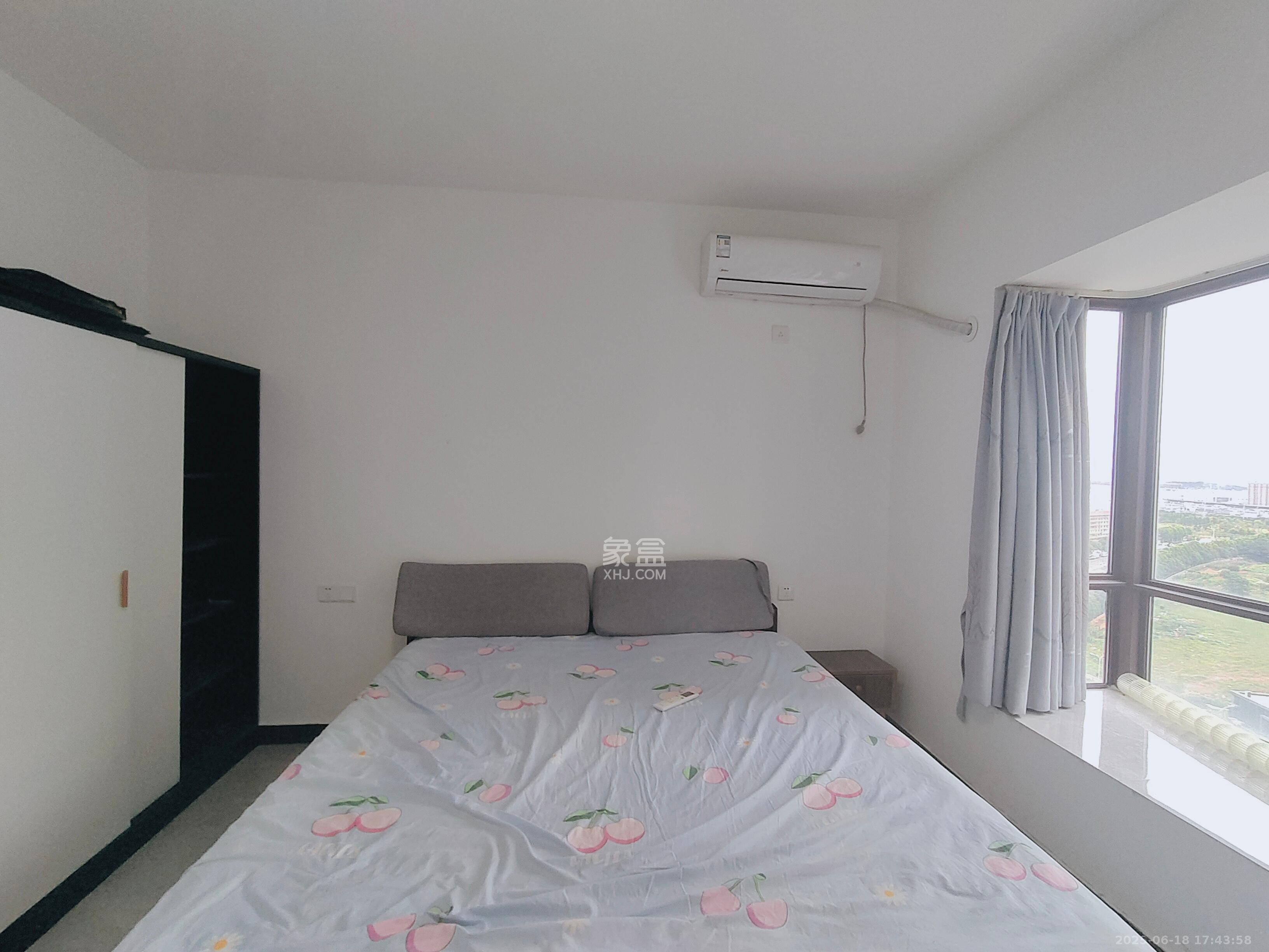 东方美地  3室2厅2卫    2600.0元/月室内图