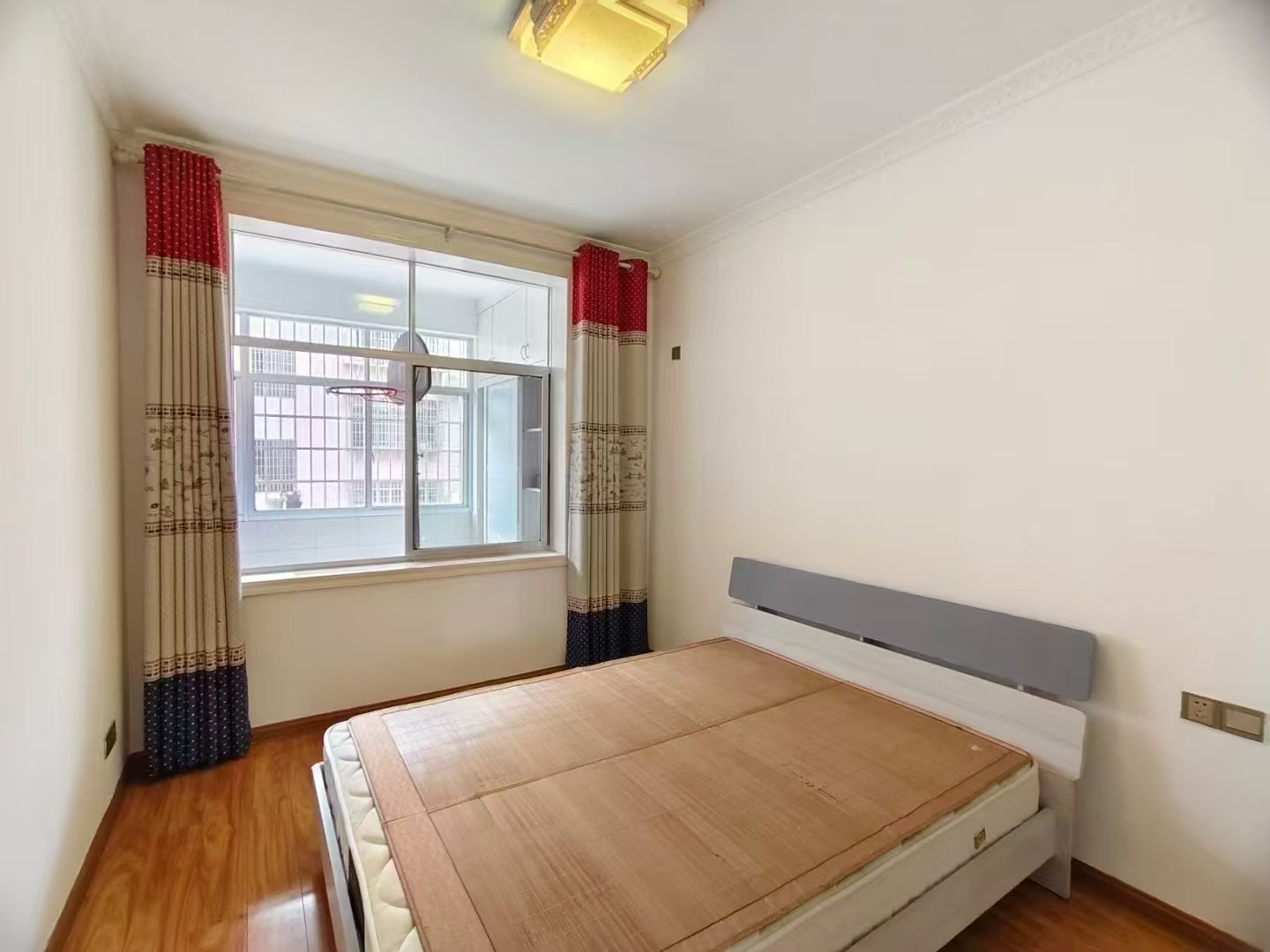 香格里拉 3室2厅1卫 40.8万 香格里拉 3室2厅1卫 40.8万客厅