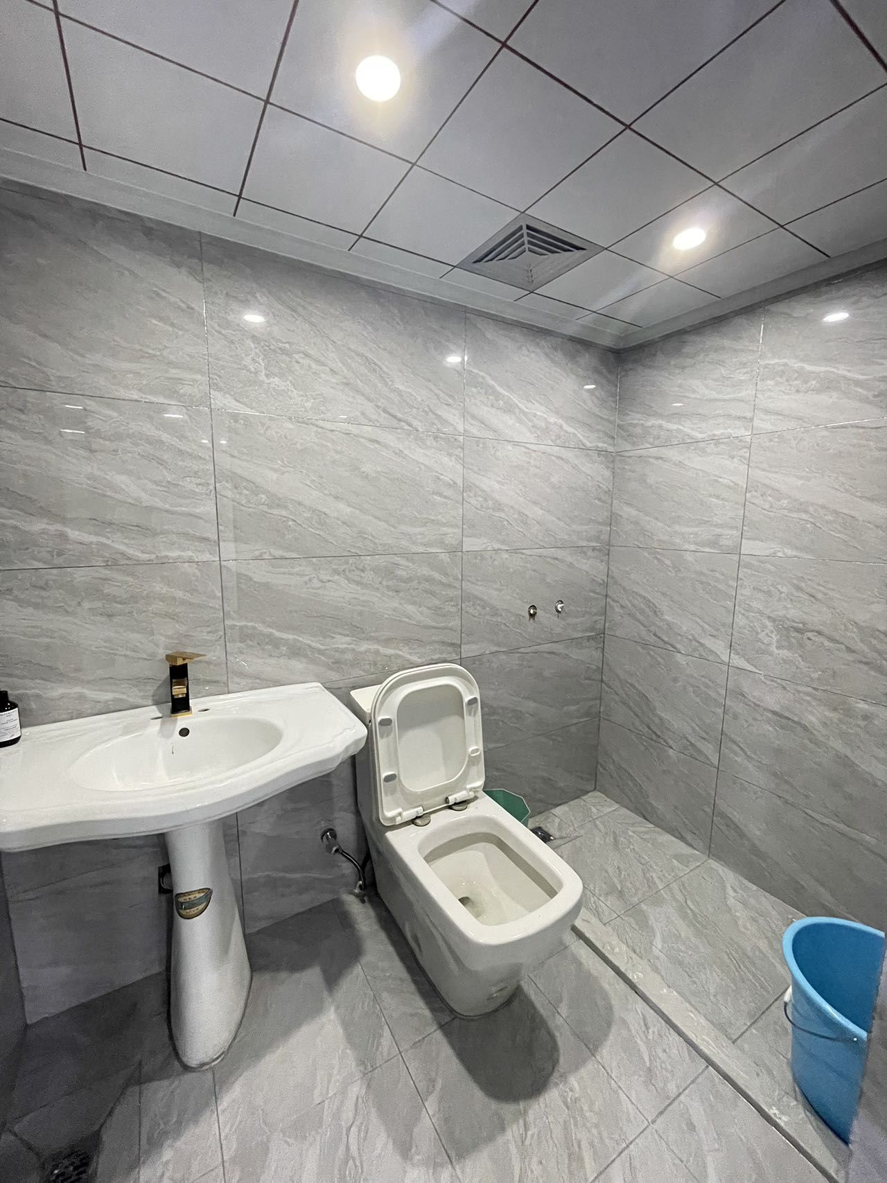 海涯大厦 4室2厅2卫 8000.0元/月 海涯大厦 4室2厅2卫 8000.0元/月室内图