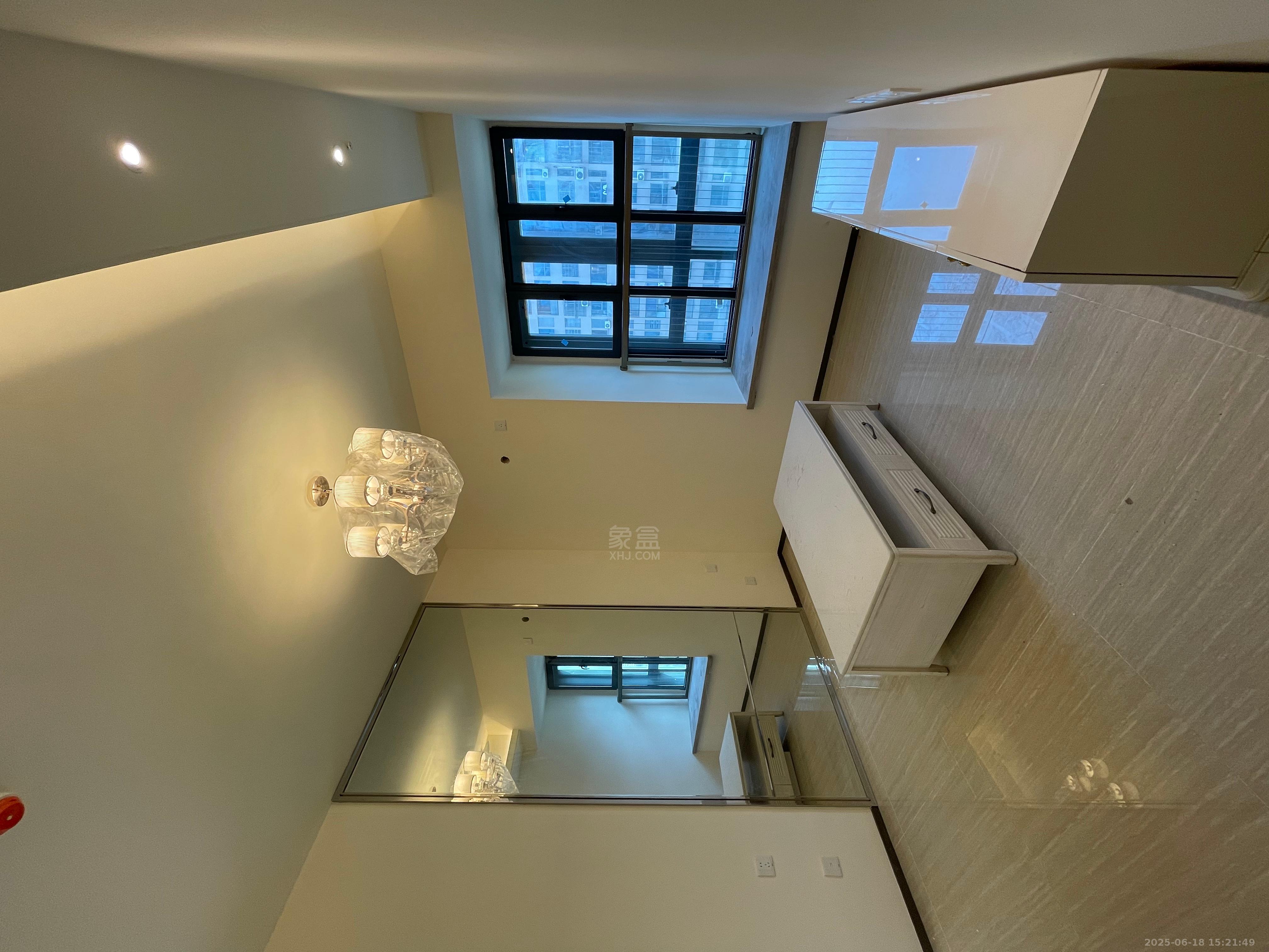 恒大华府 2室2厅1卫 1800.0元/月 恒大华府 2室2厅1卫 1800.0元/月室内图