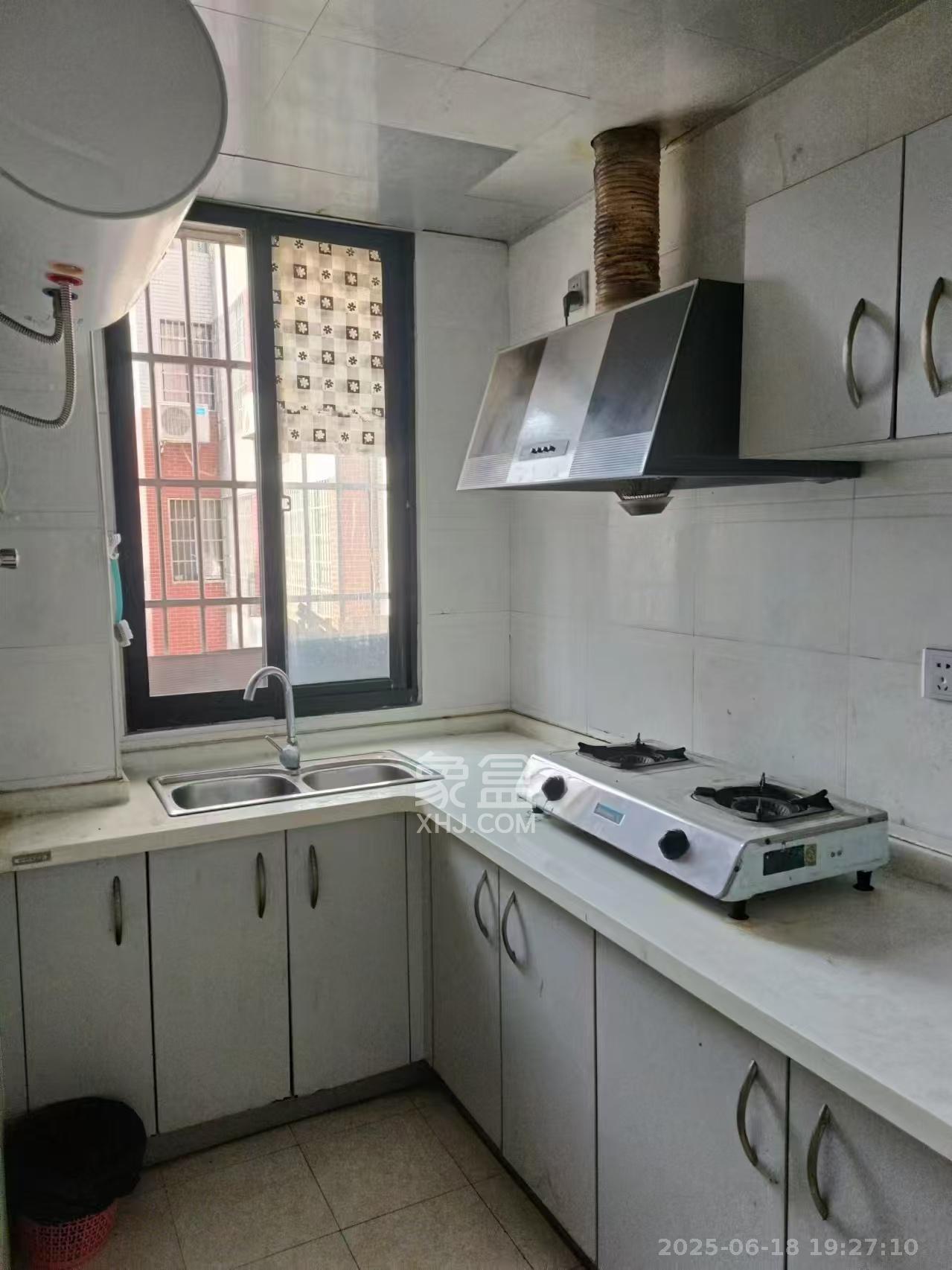 上水西郡 1室2厅1卫 800.0元/月 上水西郡 1室2厅1卫 800.0元/月室内图