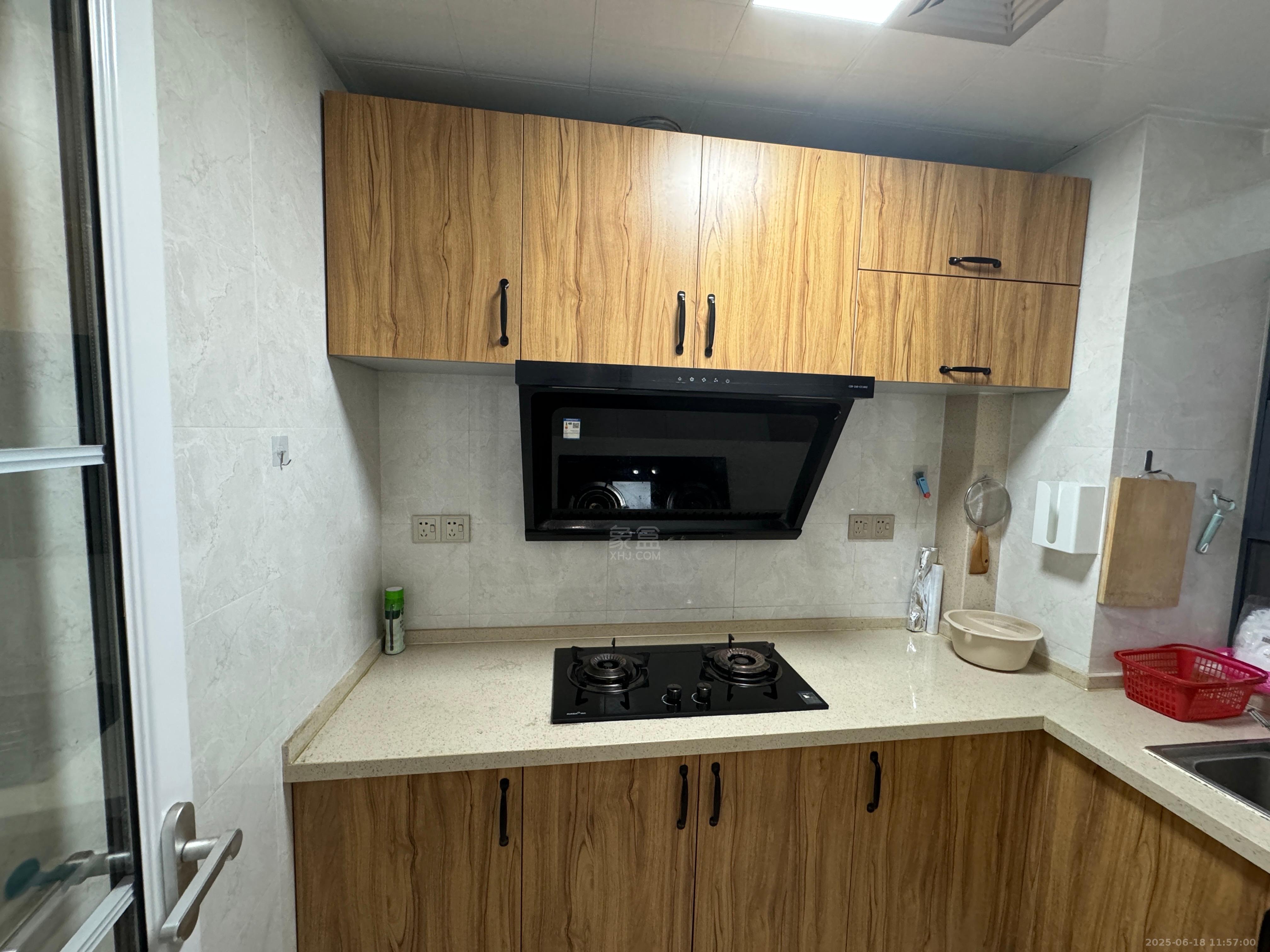 栗雨香堤  2室2厅1卫    1600.0元/月 栗雨香堤  2室2厅1卫    1600.0元/月室内图