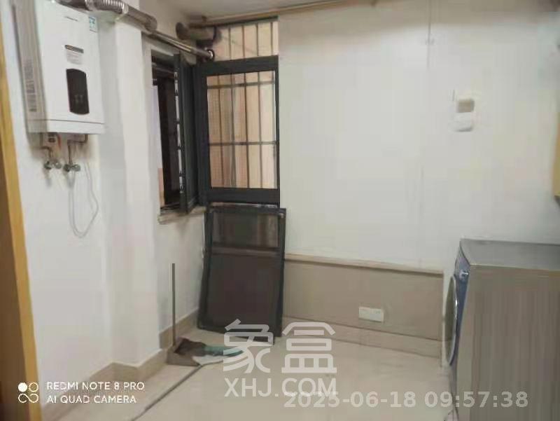 长房时代城 3室2厅2卫 2400.0元/月 长房时代城 3室2厅2卫 2400.0元/月室内图