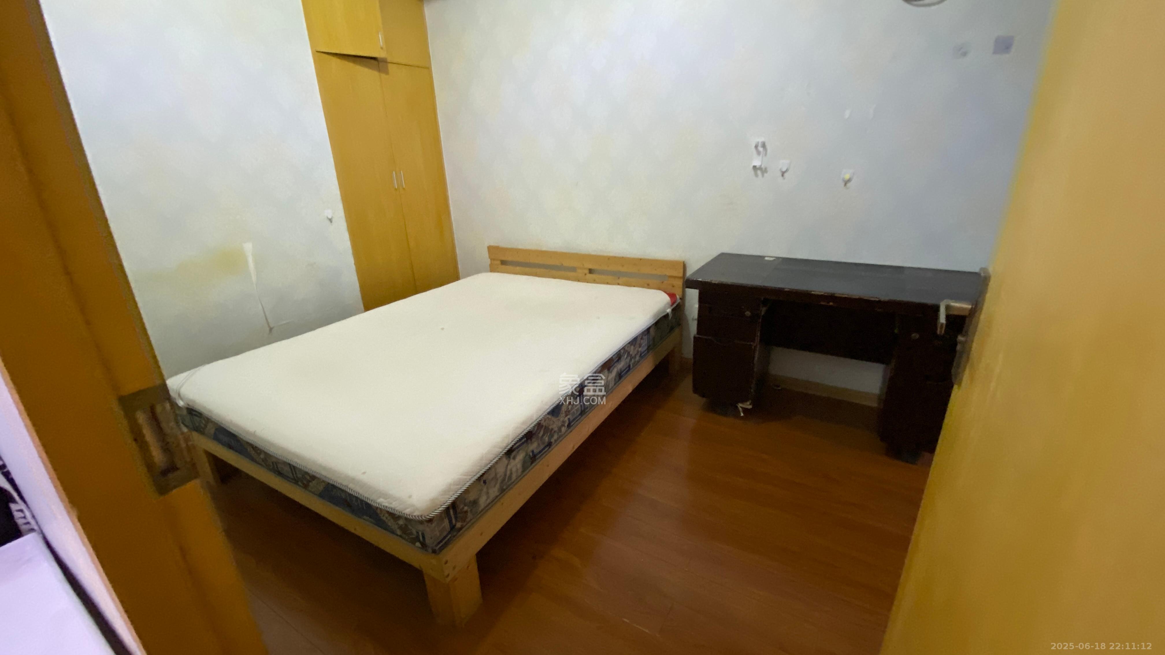 红星国际星城  2室1厅1卫    1400.0元/月 红星国际星城  2室1厅1卫    1400.0元/月室内图