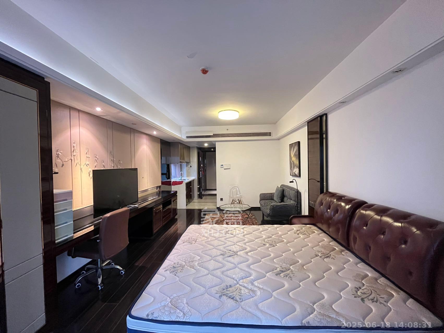 保利国际广场 1室1厅1卫 2000.0元/月 保利国际广场 1室1厅1卫 2000.0元/月室内图