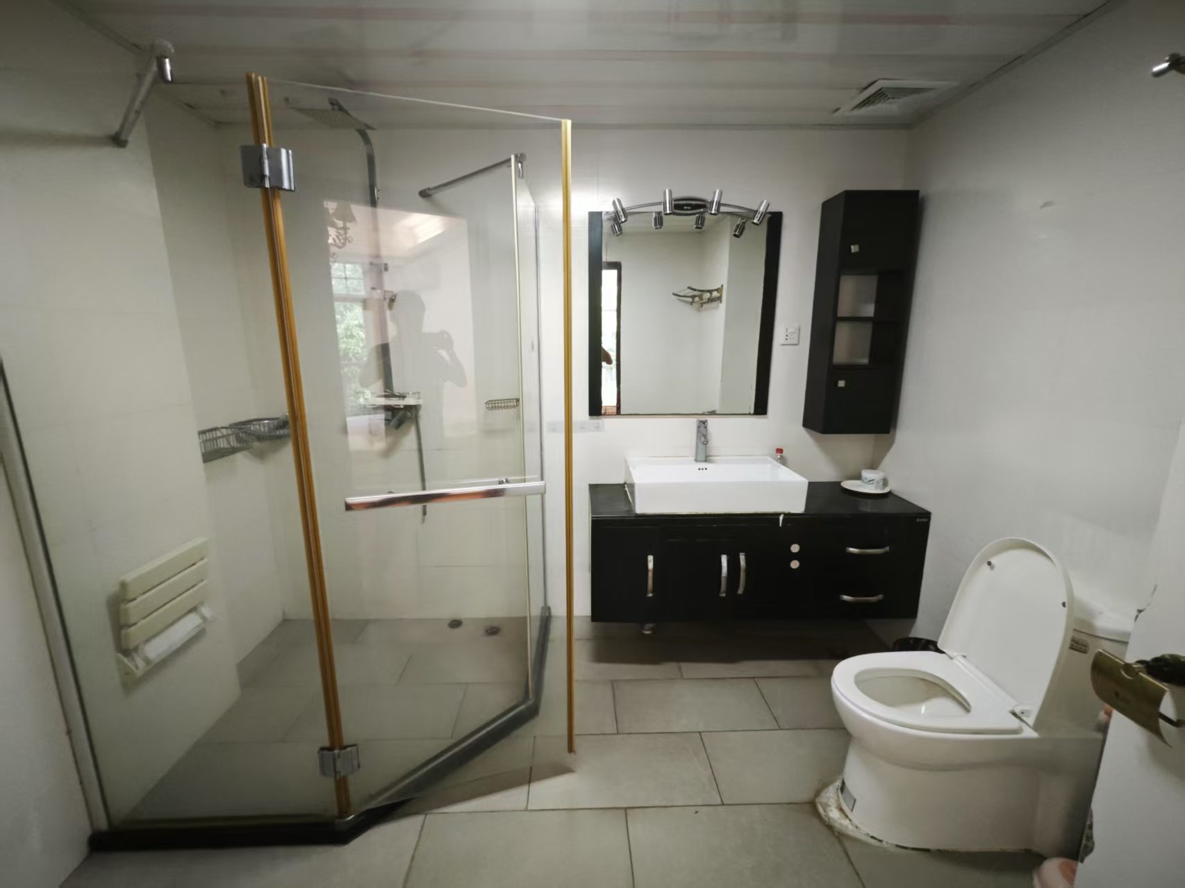 宝安江南城 5室2厅3卫 4800.0元/月 宝安江南城 5室2厅3卫 4800.0元/月室内图