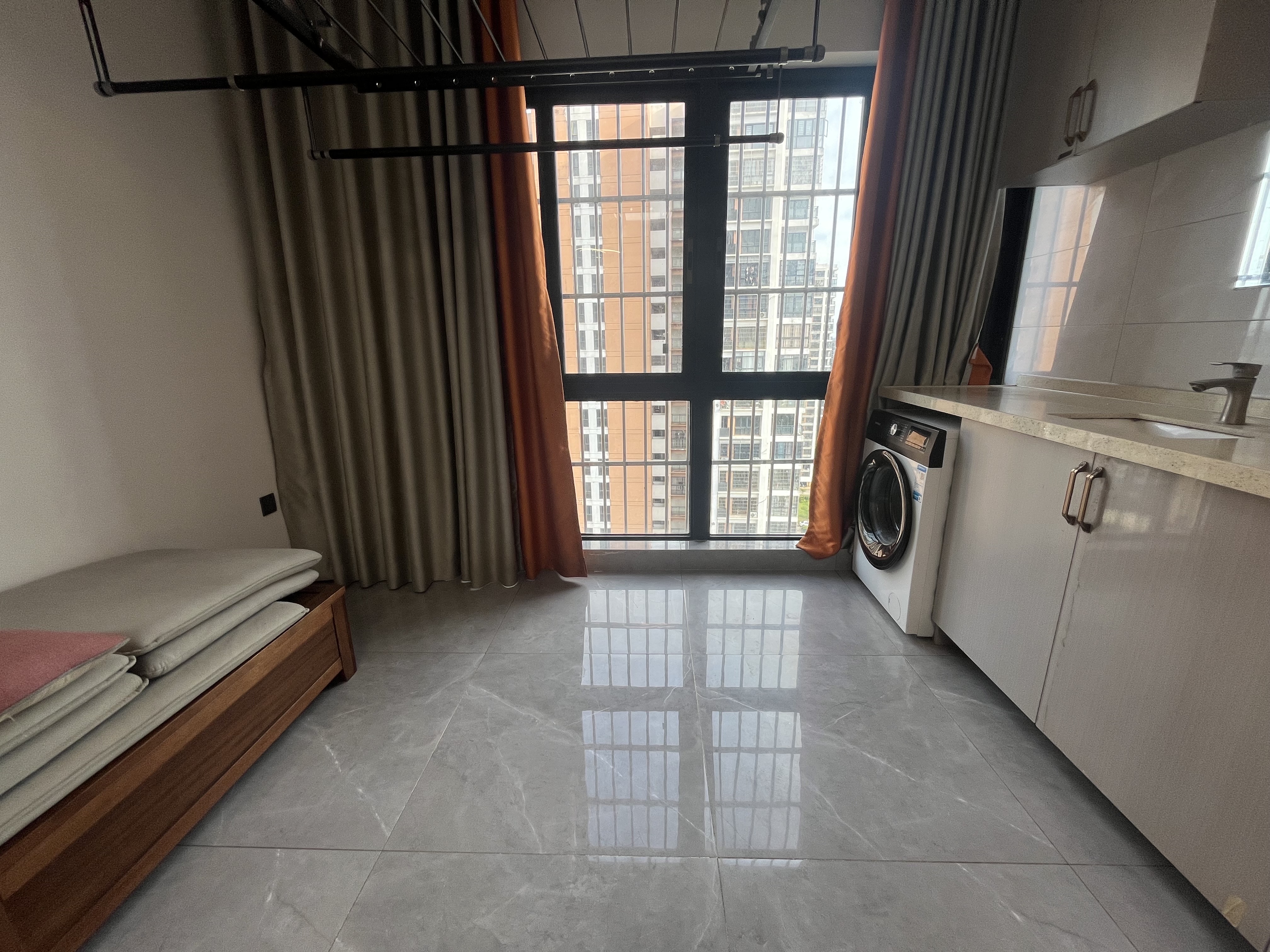 新大洲教师住宅小区 3室2厅1卫 1800.0元/月 新大洲教师住宅小区 3室2厅1卫 1800.0元/月室内图