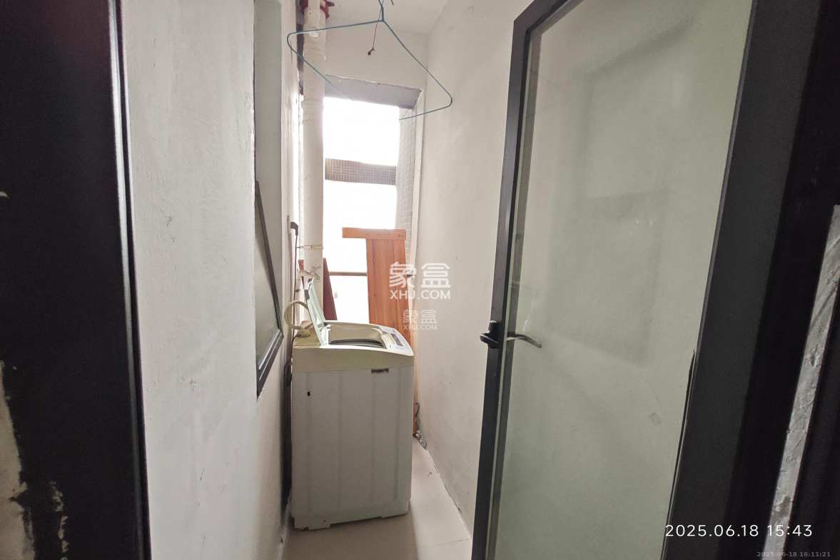 天鸿天府(天鸿中央大院)  2室1厅1卫    1850.0元/月 天鸿天府(天鸿中央大院)  2室1厅1卫    1850.0元/月室内图