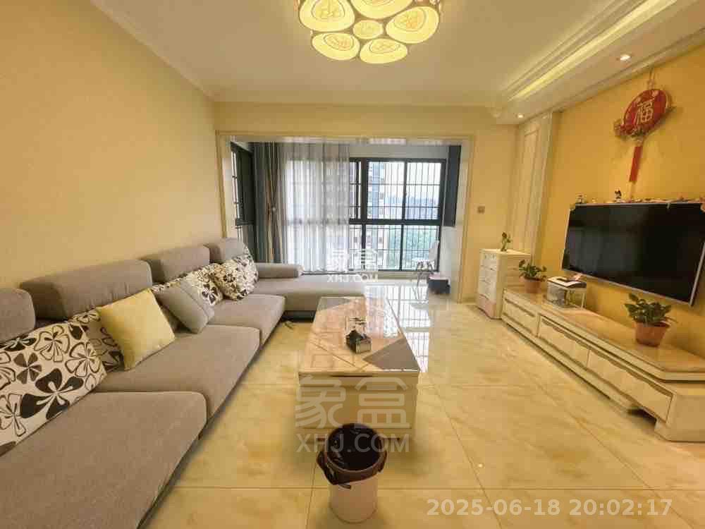 中建御山和苑  4室2厅2卫   2500.00元/月