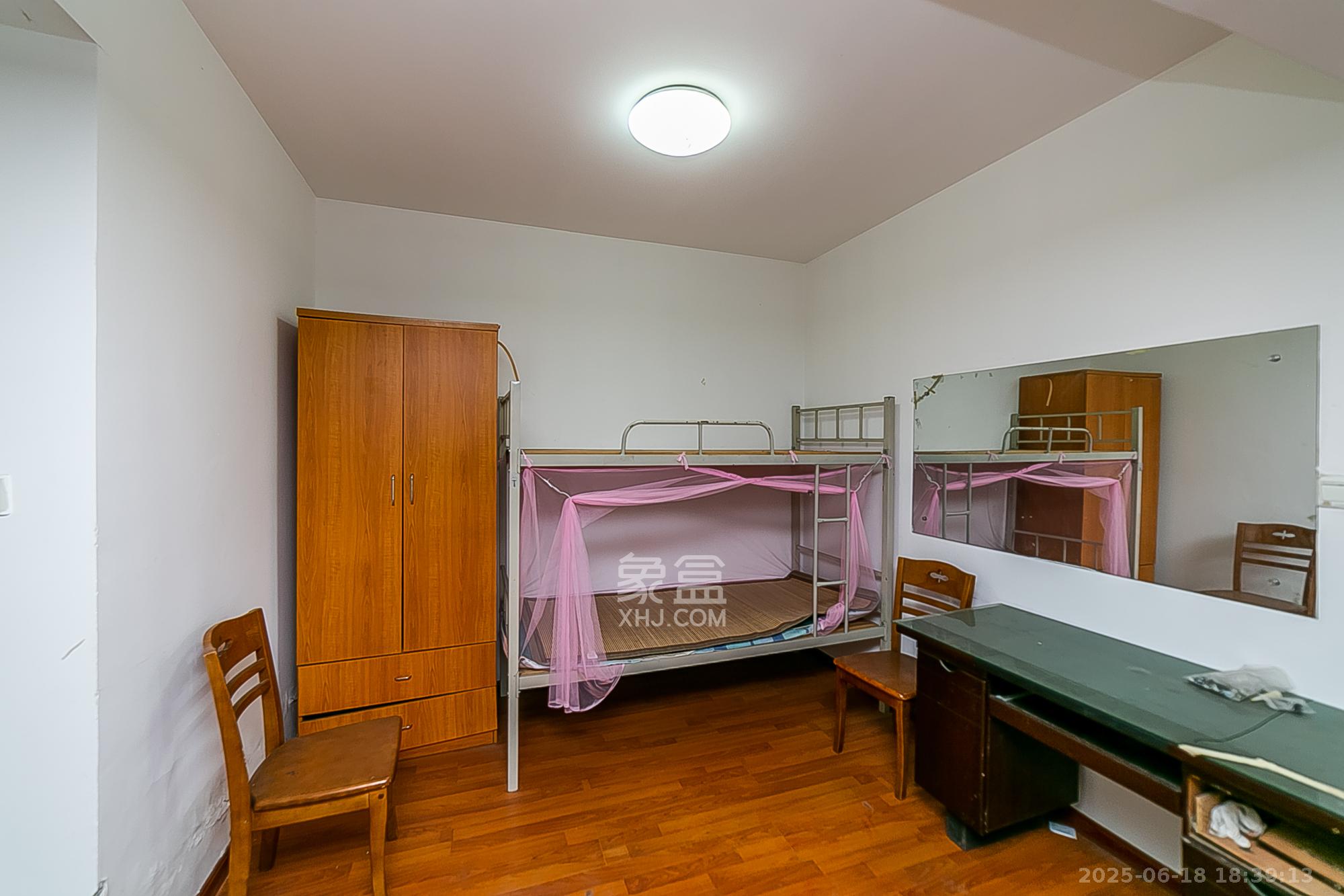 中江国际花城  3室2厅1卫    118.0万 中江国际花城  3室2厅1卫    118.0万客厅