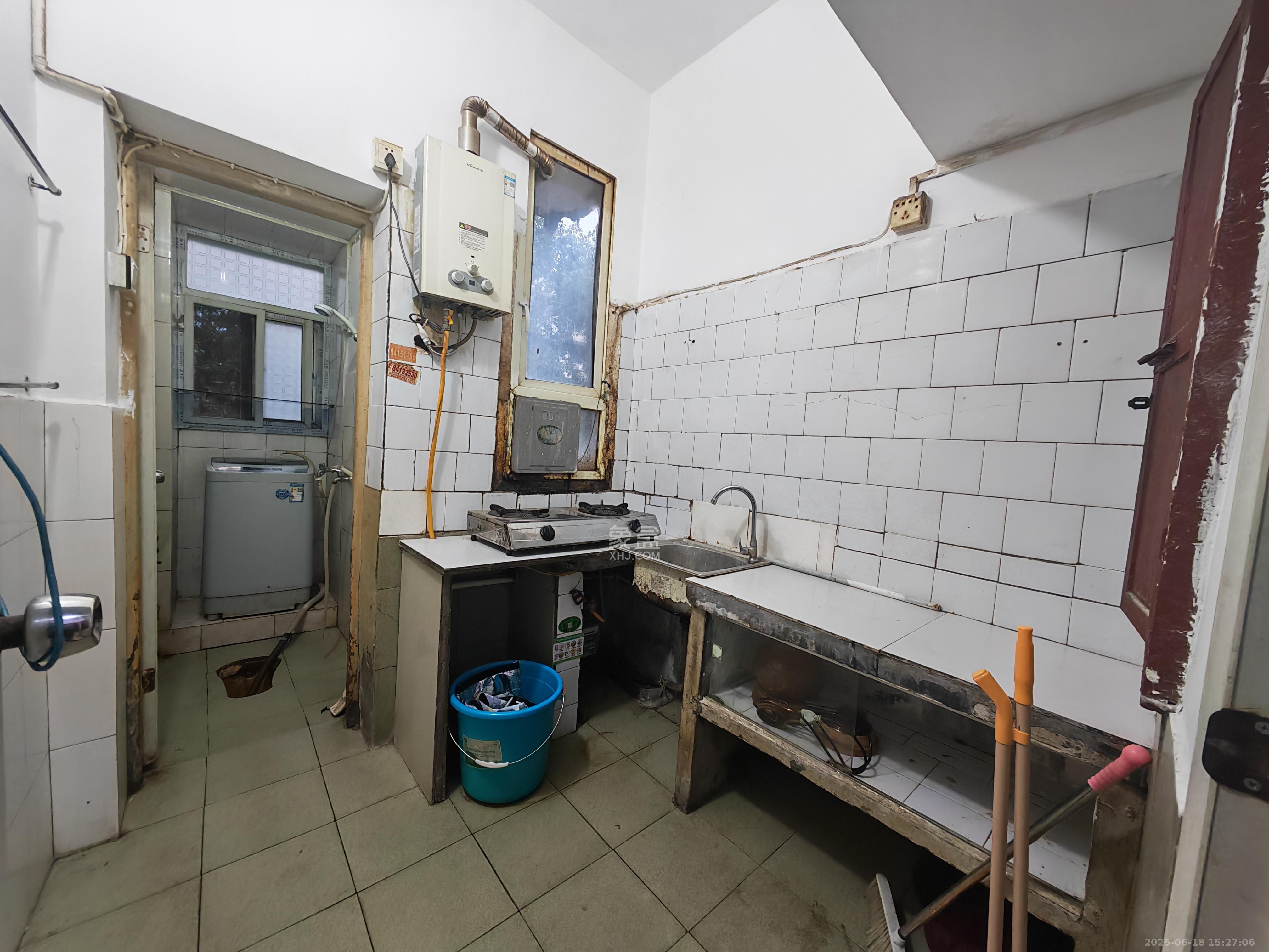 桂花社区制钉厂宿舍  3室1厅1卫    1400.0元/月室内图