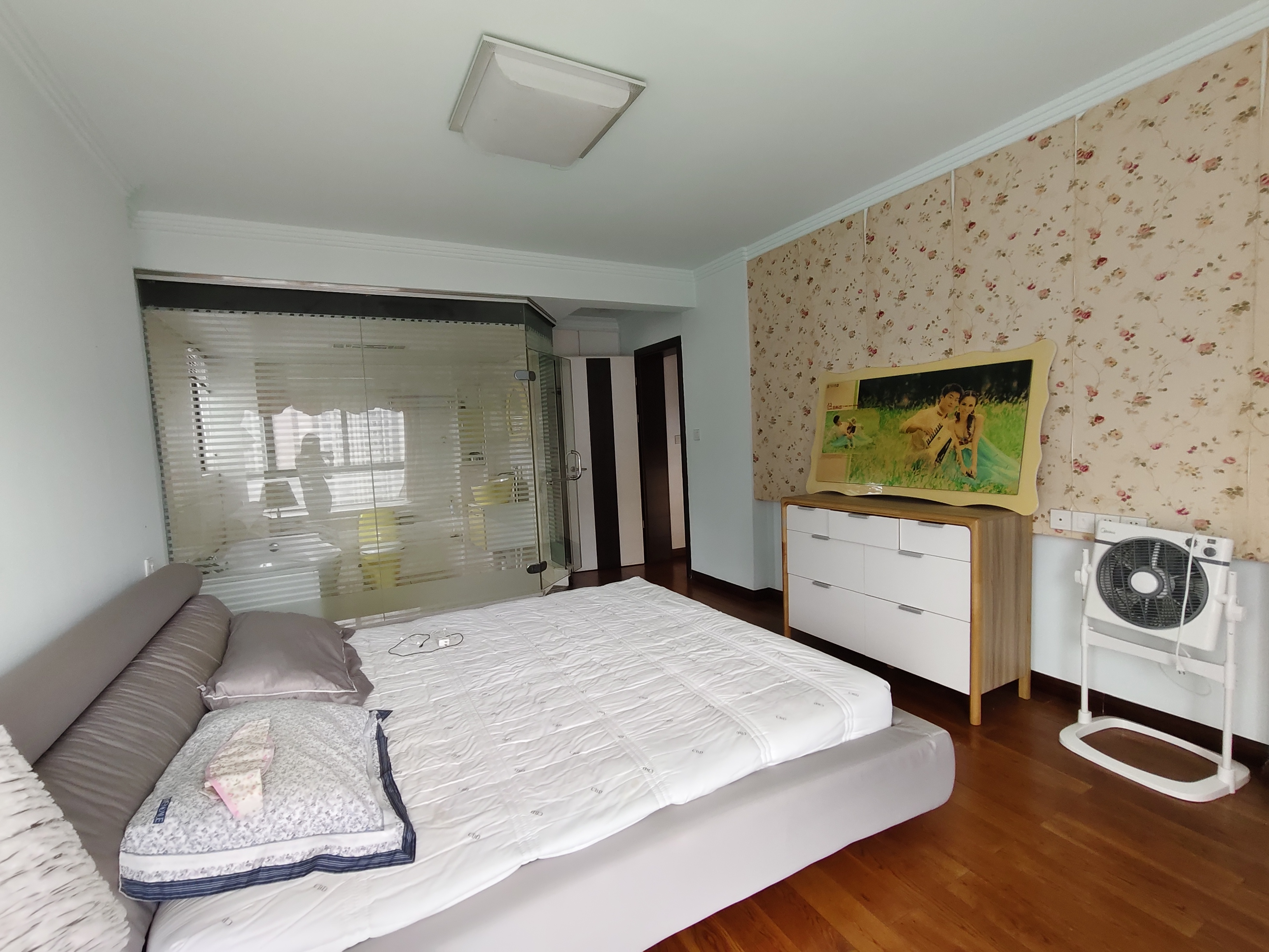 上城世家 3室2厅2卫 2100.0元/月 上城世家 3室2厅2卫 2100.0元/月室内图