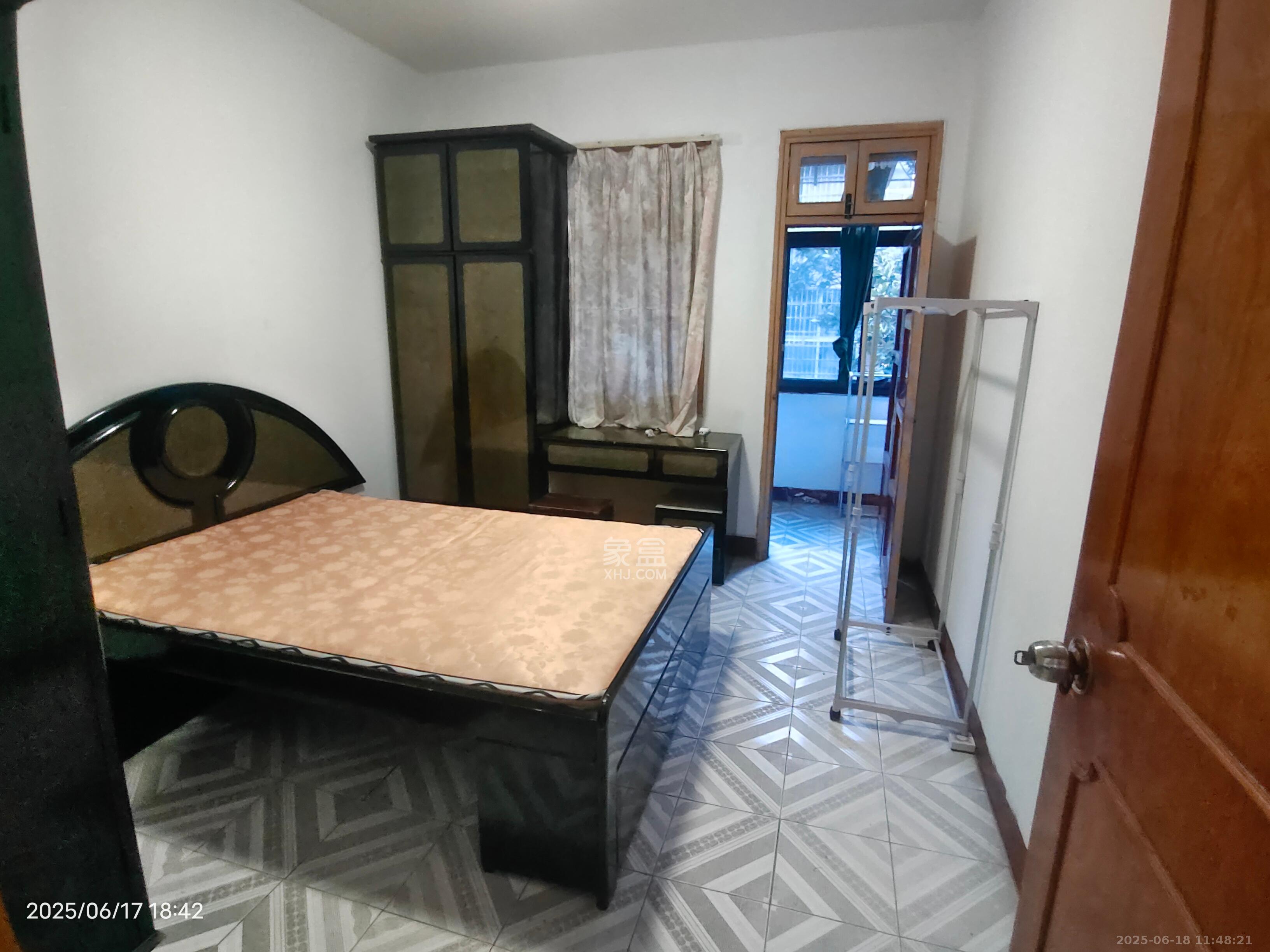 长邮一村(邮电宿舍)  2室1厅1卫    1600.0元/月 长邮一村(邮电宿舍)  2室1厅1卫    1600.0元/月室内图1