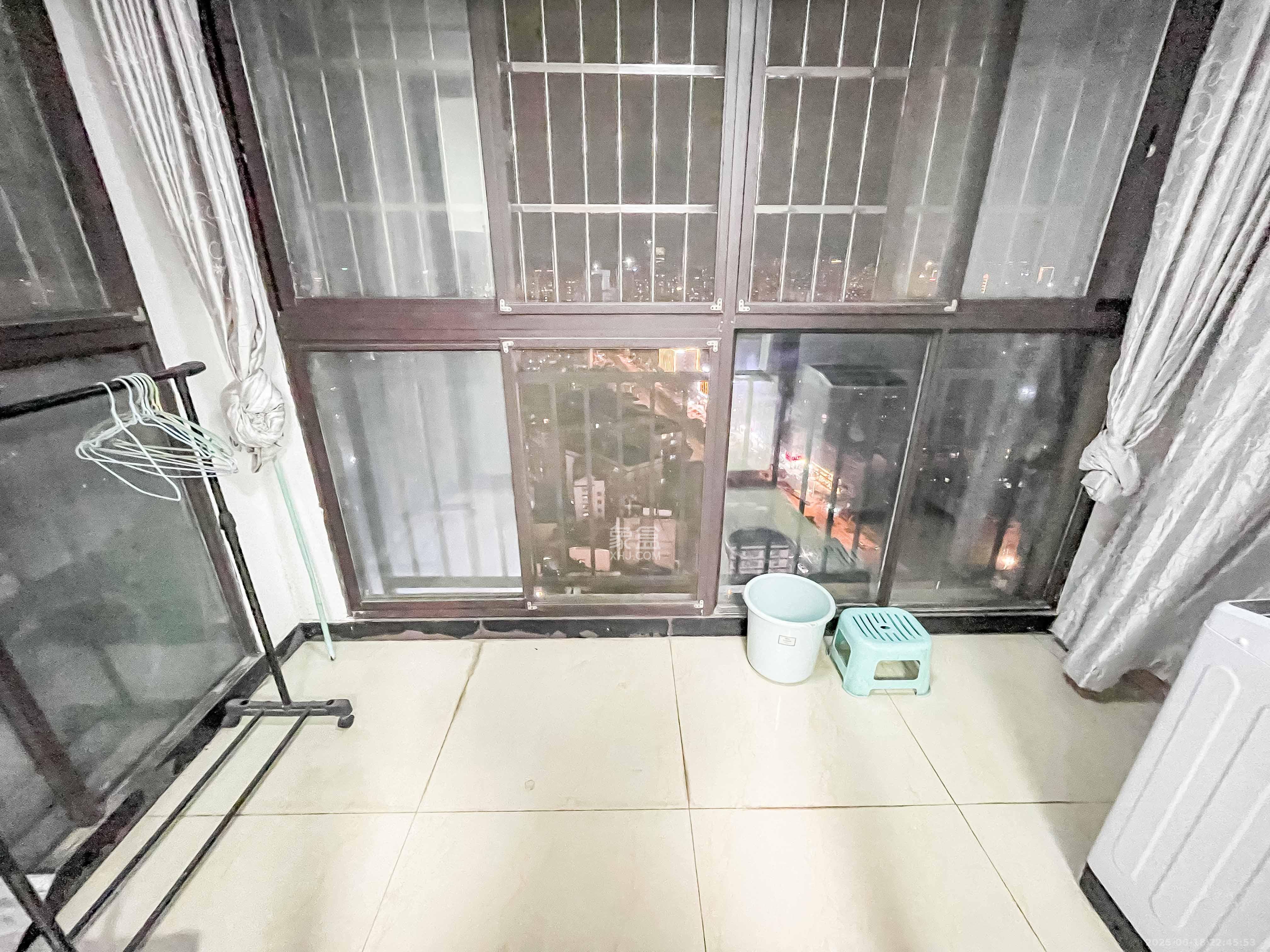 南枫时光  3室2厅1卫   85.00万阳台