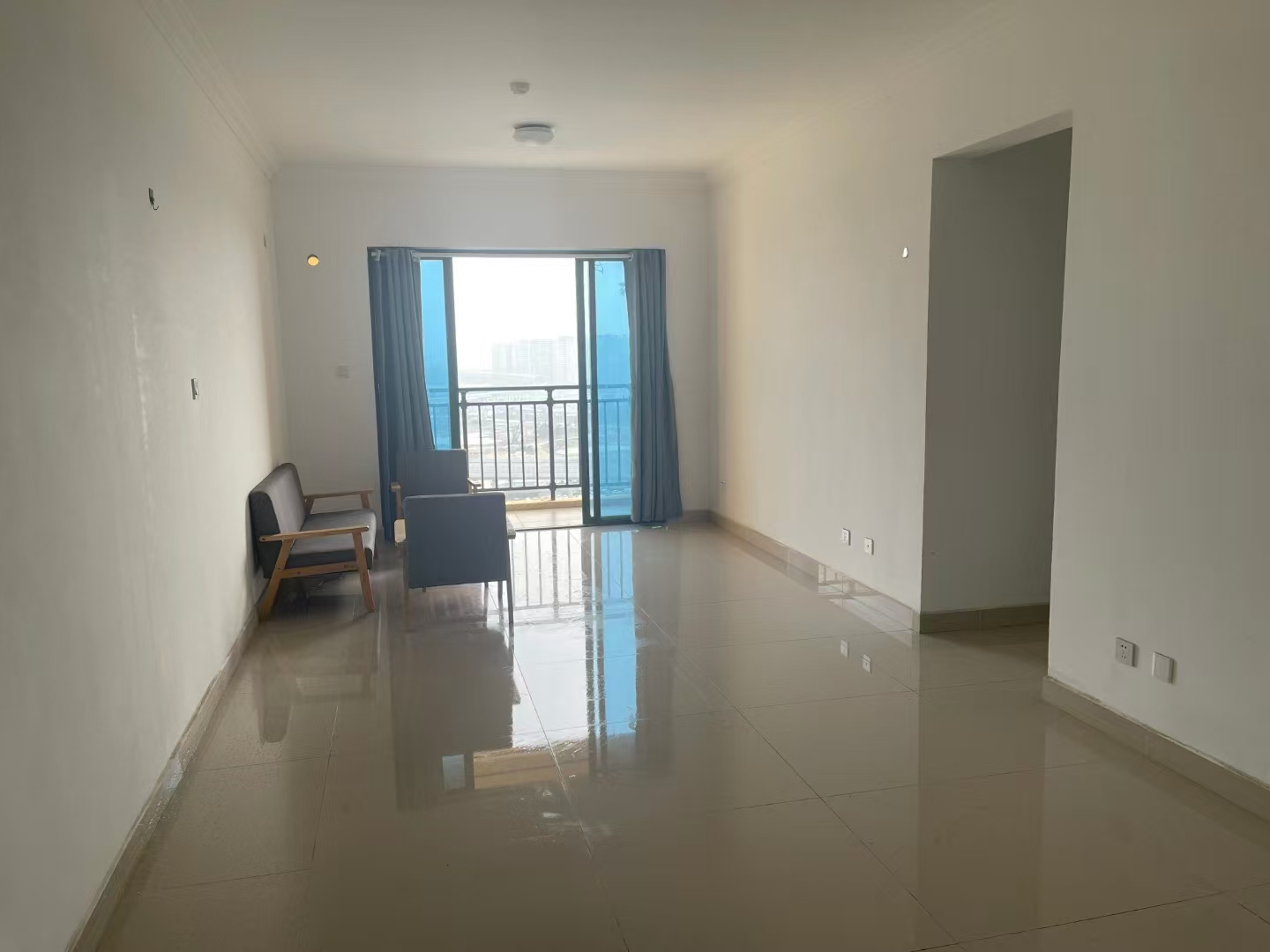 新海小区  3室2厅1卫    85.8万 新海小区  3室2厅1卫    85.8万室内图