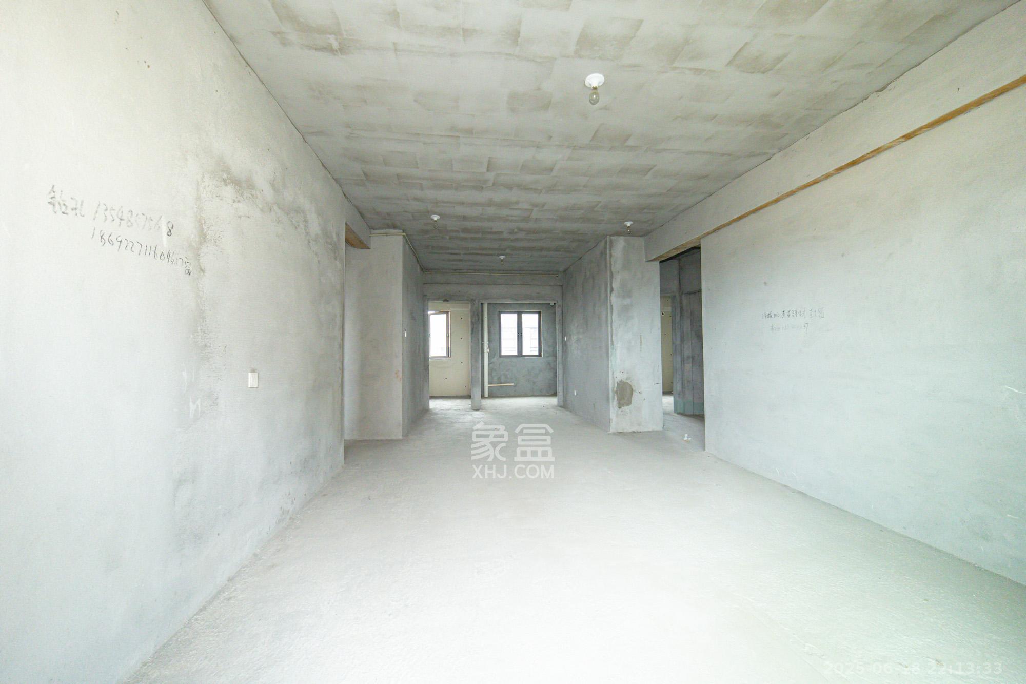 中梁星都荟  1室0厅0卫    70.0万 中梁星都荟  1室0厅0卫    70.0万客厅