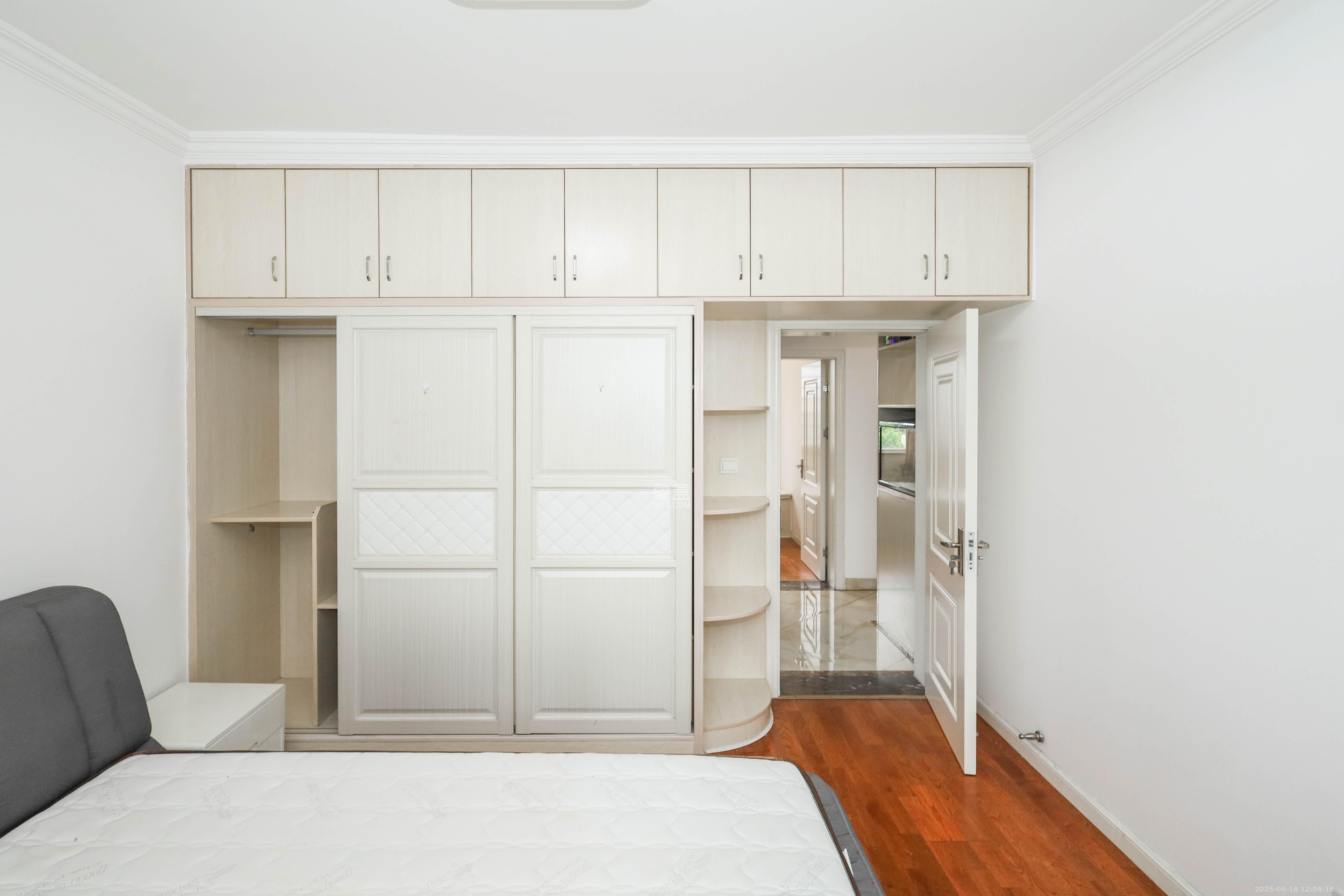 中国铁建梅溪青秀一期 3室2厅1卫 112.0万 中国铁建梅溪青秀一期 3室2厅1卫 112.0万卧室