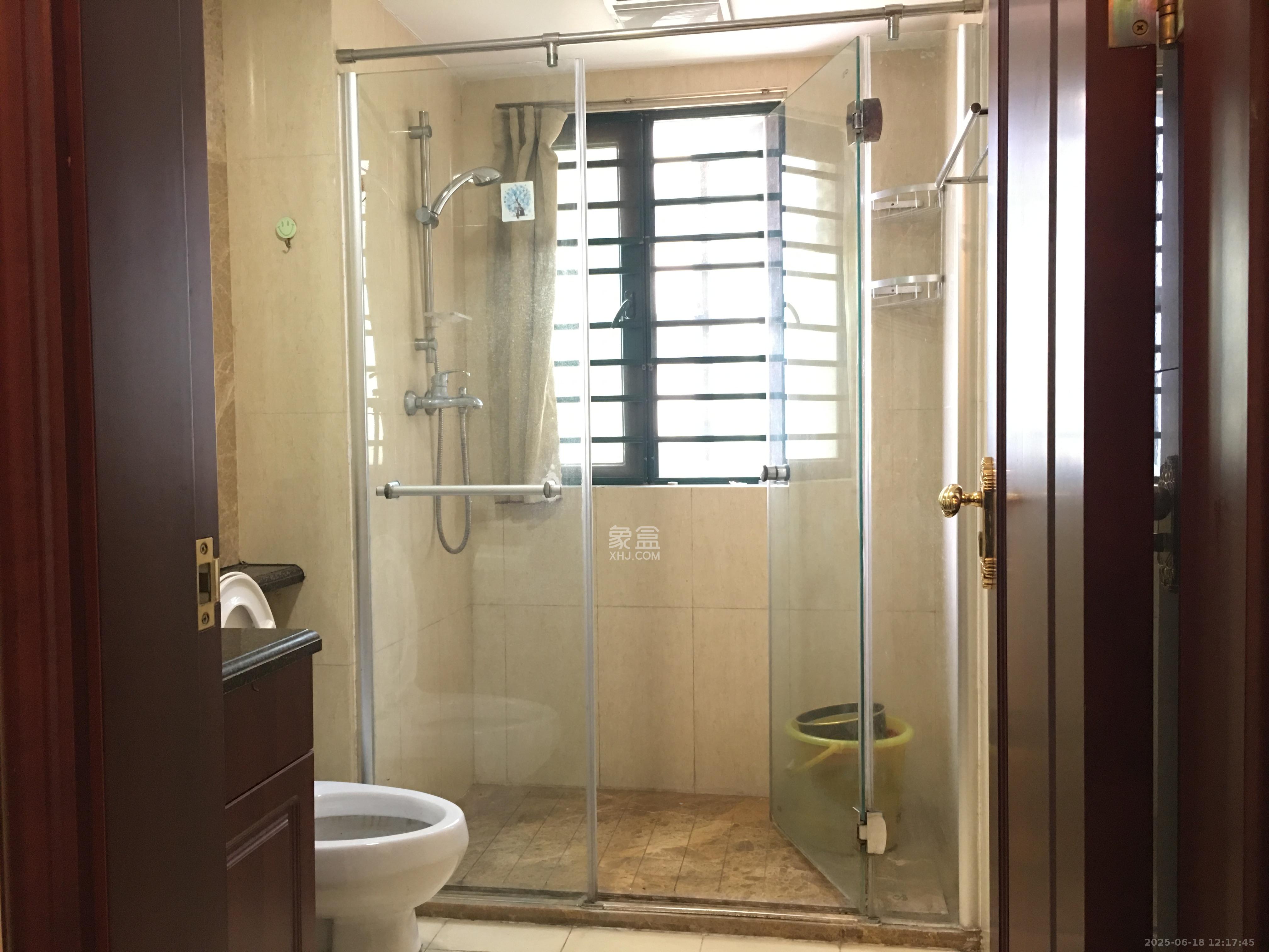 恒大名都 3室2厅2卫 1700.0元/月 恒大名都 3室2厅2卫 1700.0元/月室内图