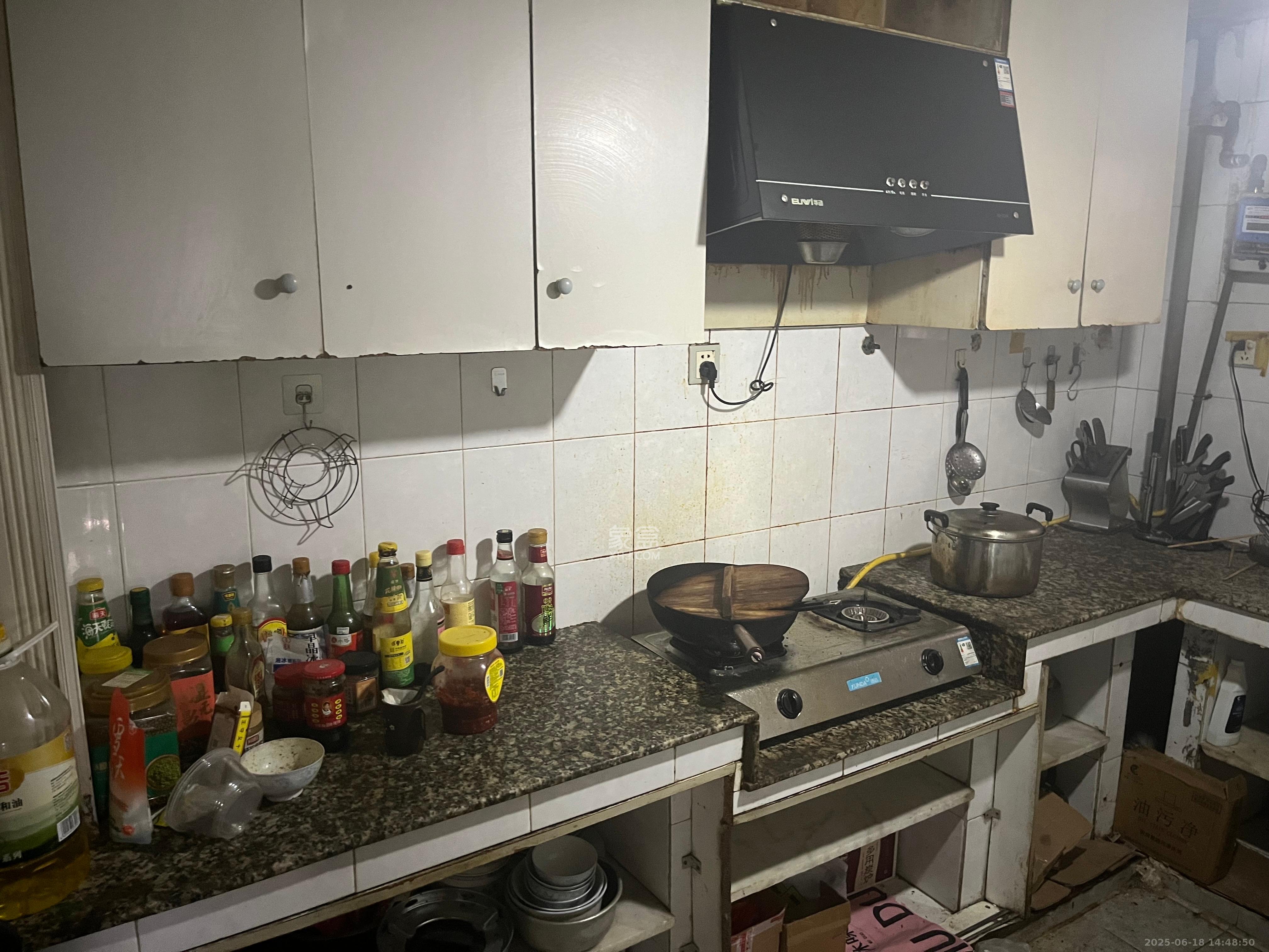 铁银大厦 2室2厅1卫 2000.0元/月 铁银大厦 2室2厅1卫 2000.0元/月室内图