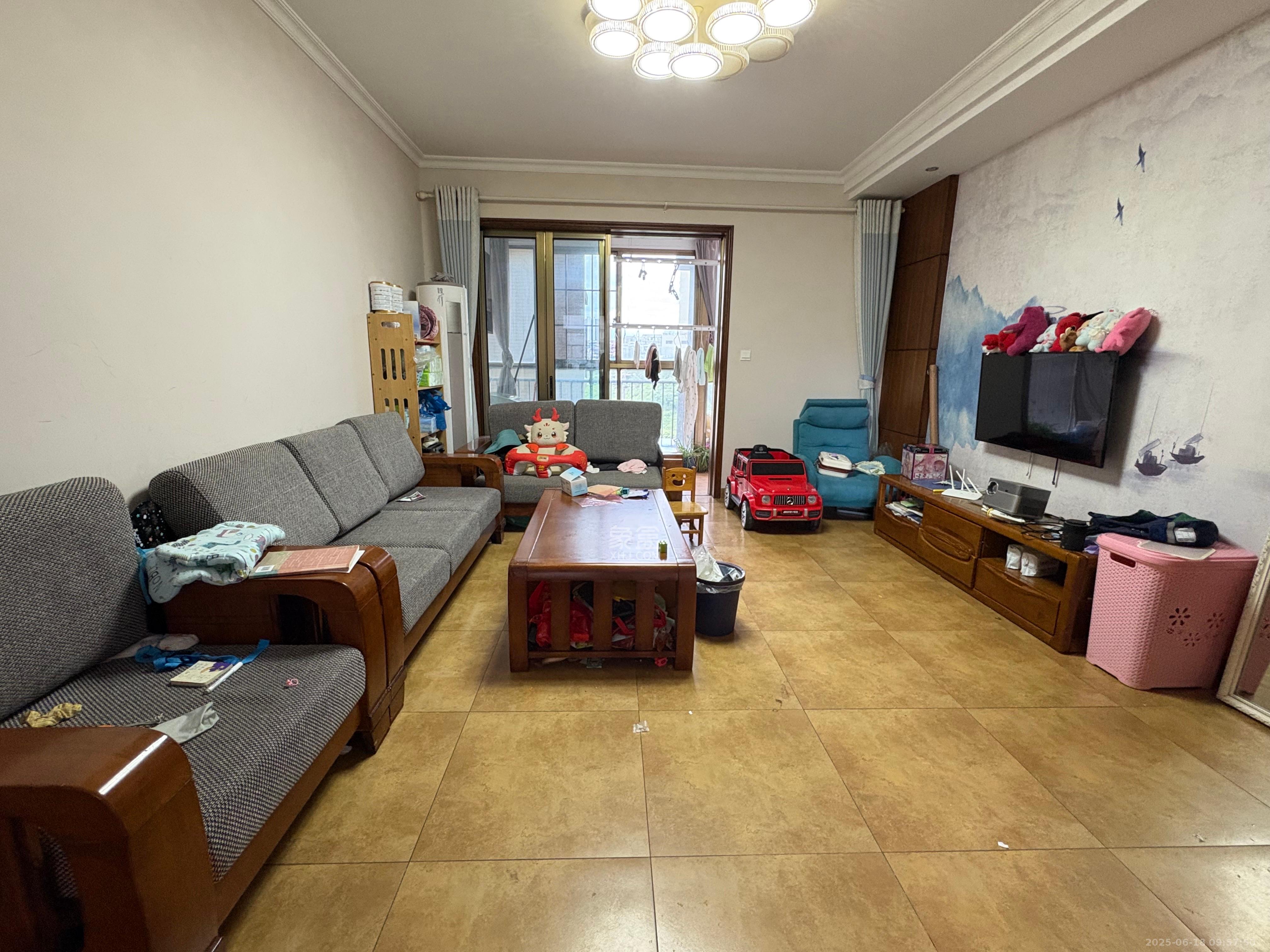 江山帝景雅典 3室2厅2卫 2800.0元/月 江山帝景雅典 3室2厅2卫 2800.0元/月室内图