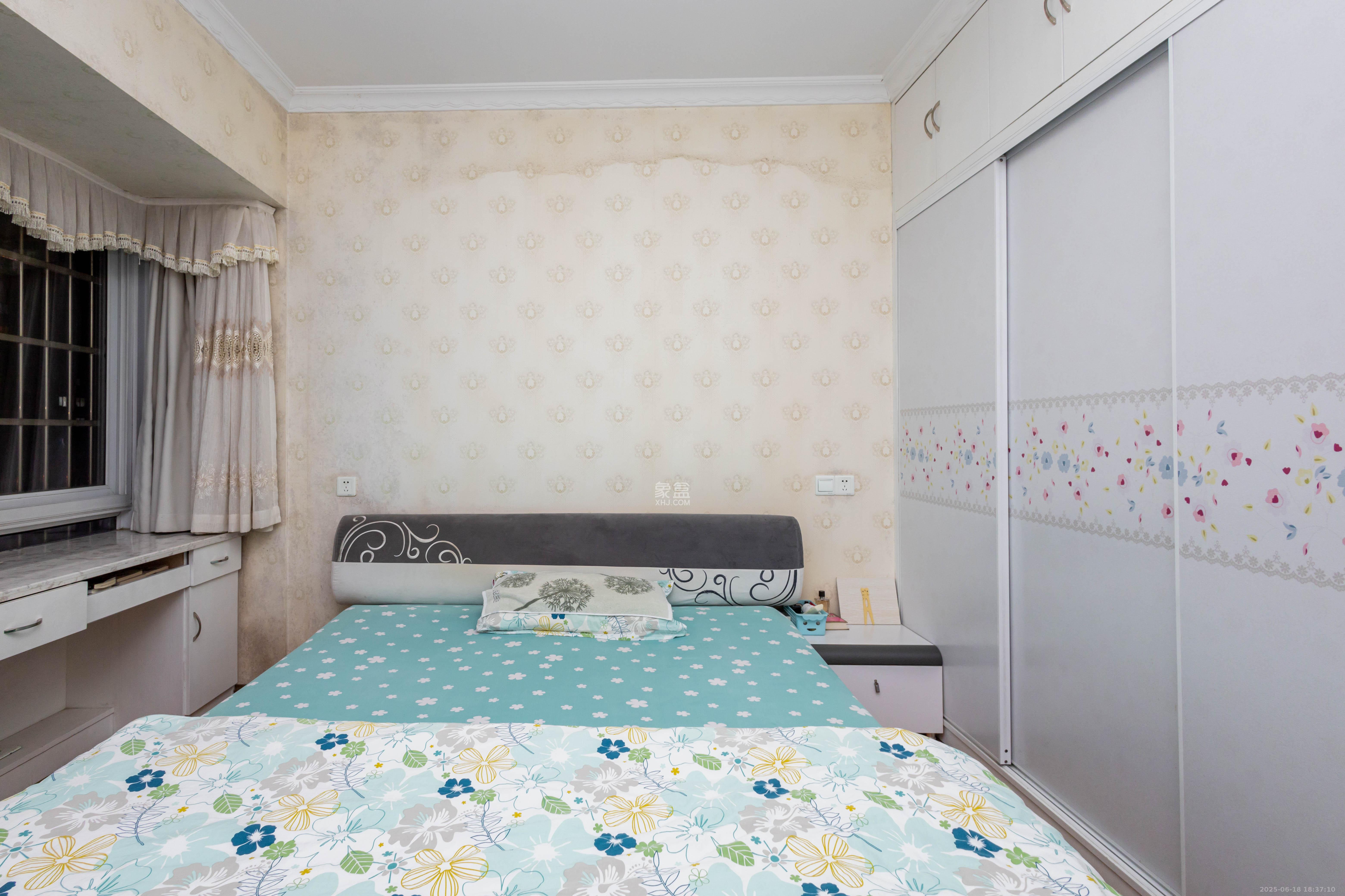 爵士湘 2室1厅1卫 48.8万 爵士湘 2室1厅1卫 48.8万卧室