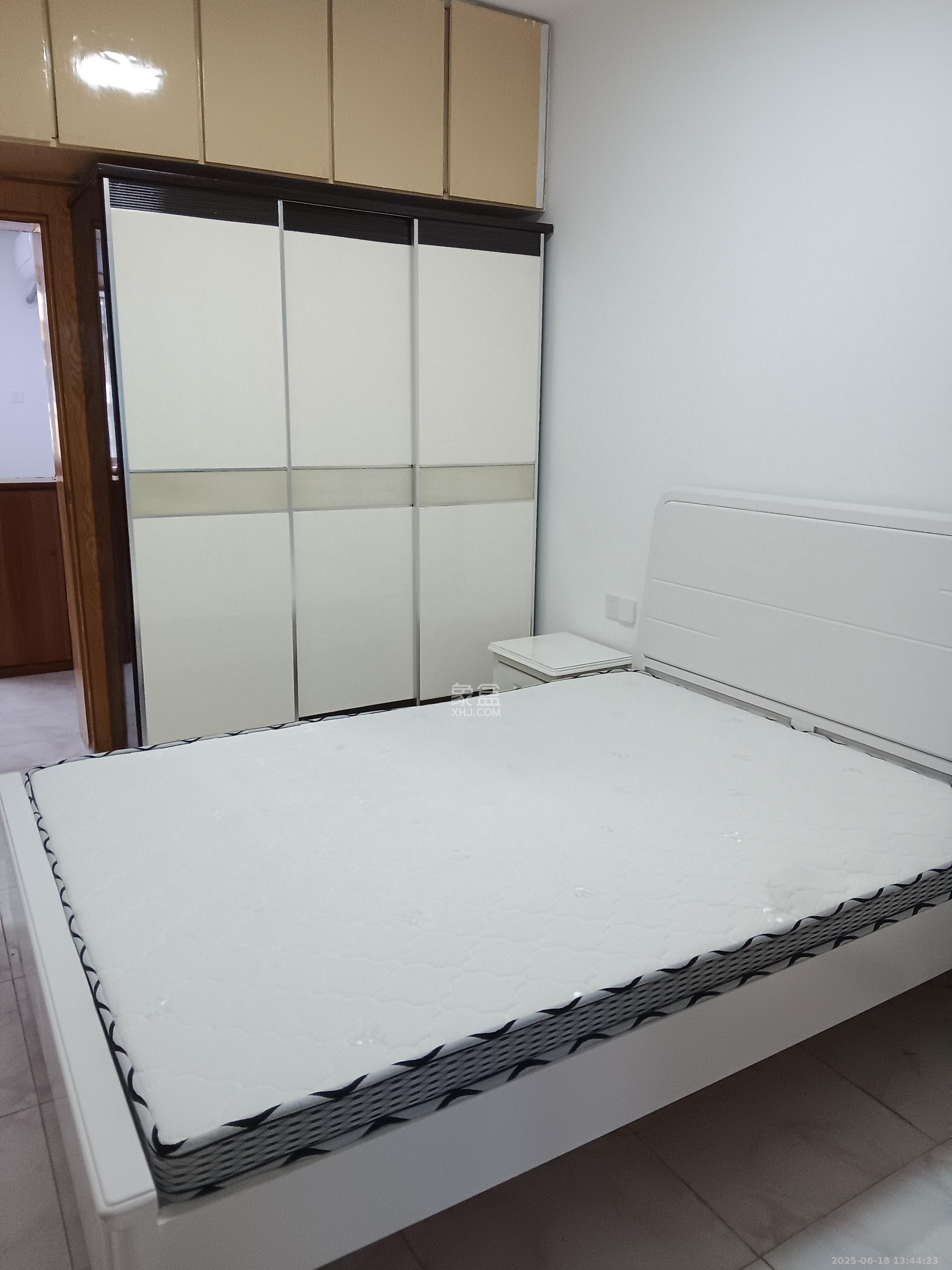 马王堆疗养院单位房 3室2厅1卫 2100.0元/月 马王堆疗养院单位房 3室2厅1卫 2100.0元/月室内图