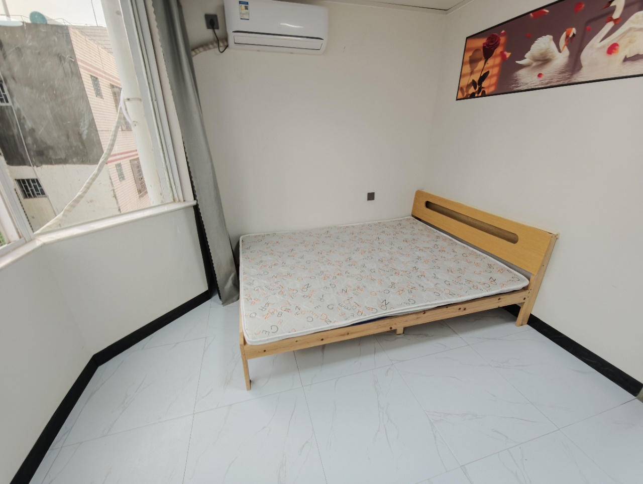 颐和美景花园  1室1厅1卫   1200.00元/月室内图