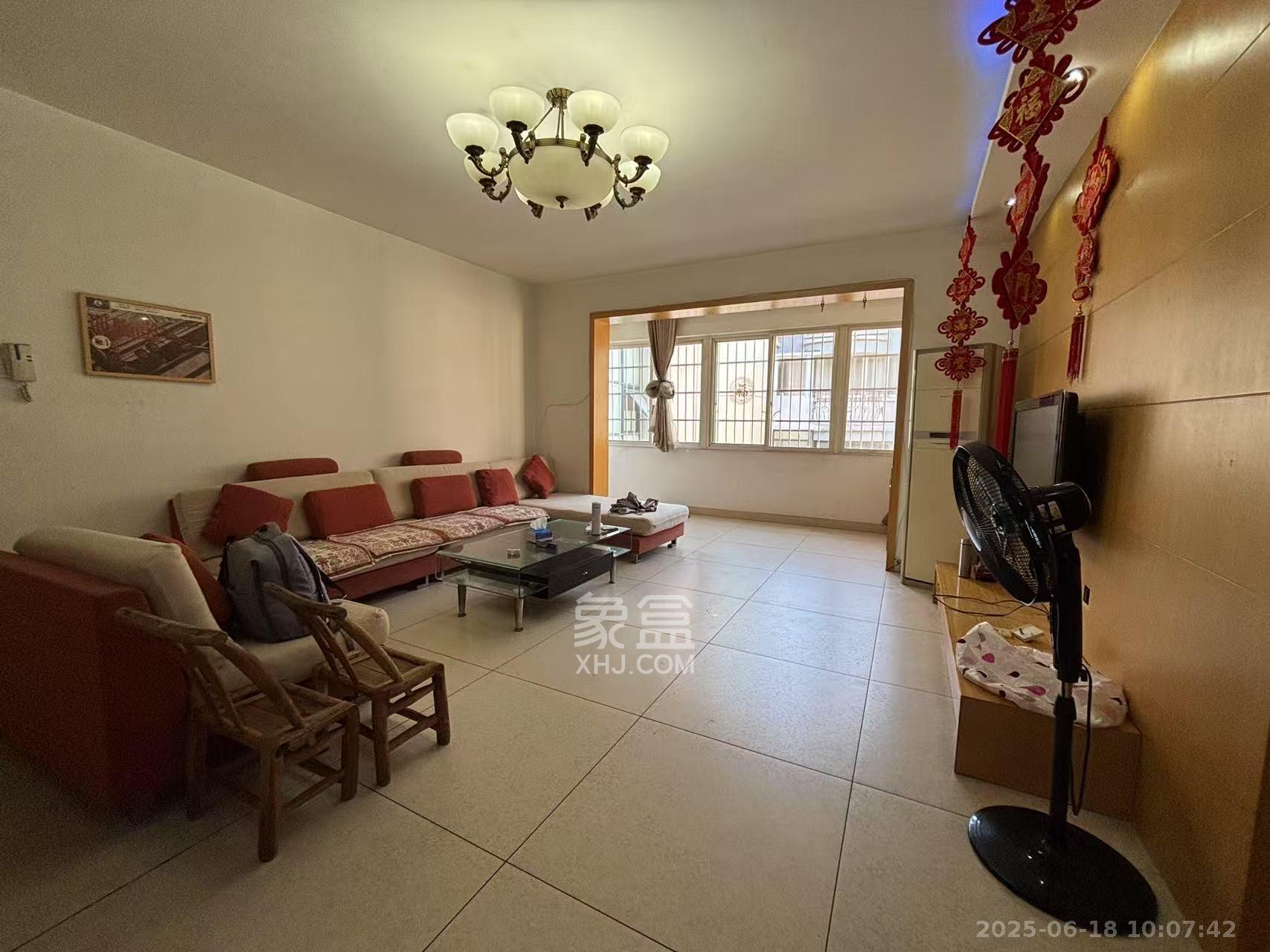 白沙家园(白沙欣苑) 4室2厅1卫 3600.0元/月 白沙家园(白沙欣苑) 4室2厅1卫 3600.0元/月室内图