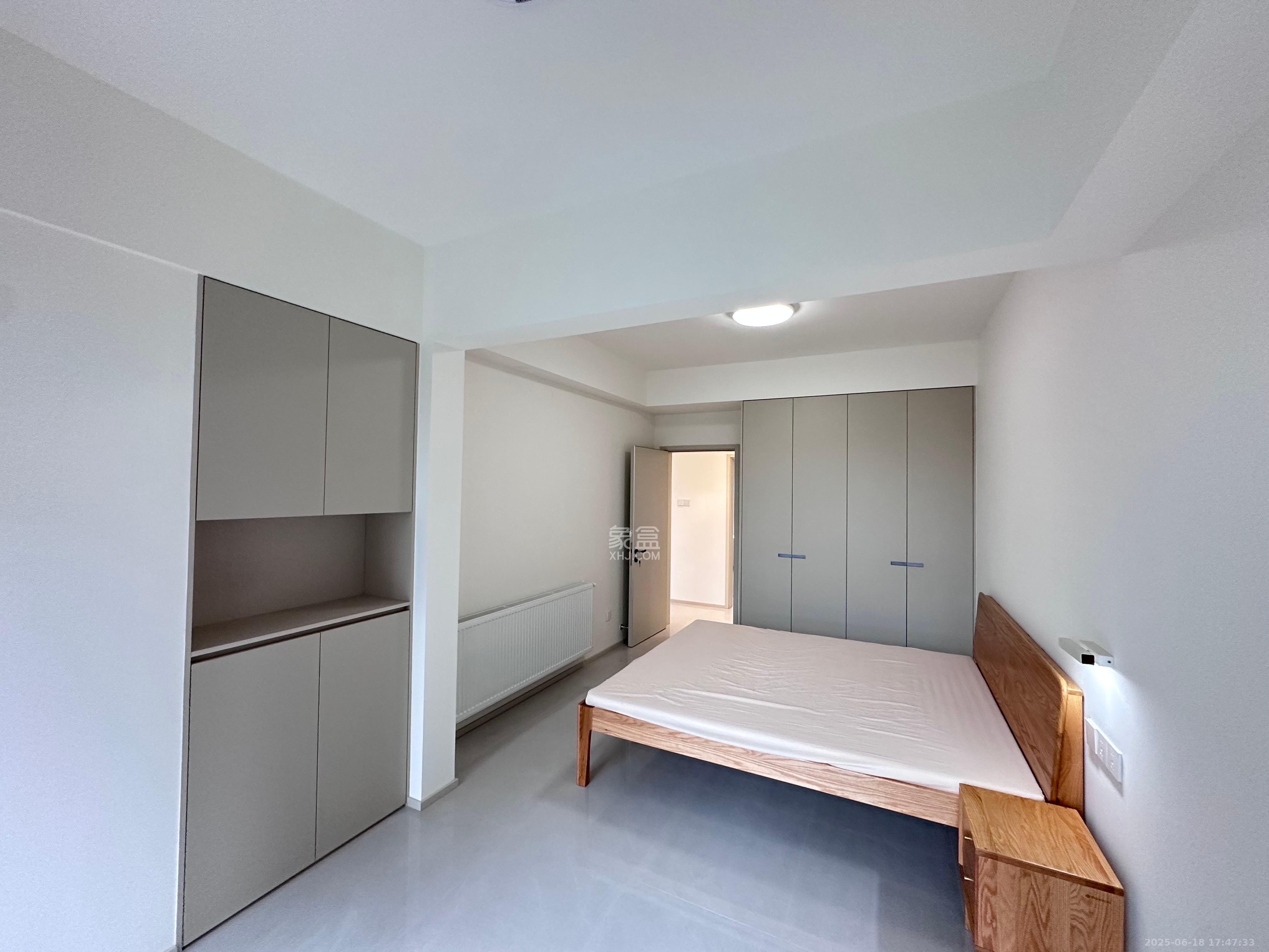 万象府台  5室2厅2卫   6500.00元/月室内图