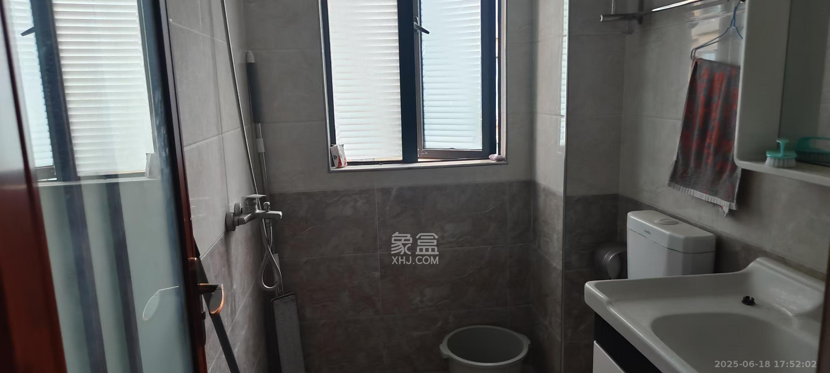 润和长郡(润和紫郡二三期) 3室2厅1卫 1700.0元/月 润和长郡(润和紫郡二三期) 3室2厅1卫 1700.0元/月室内图