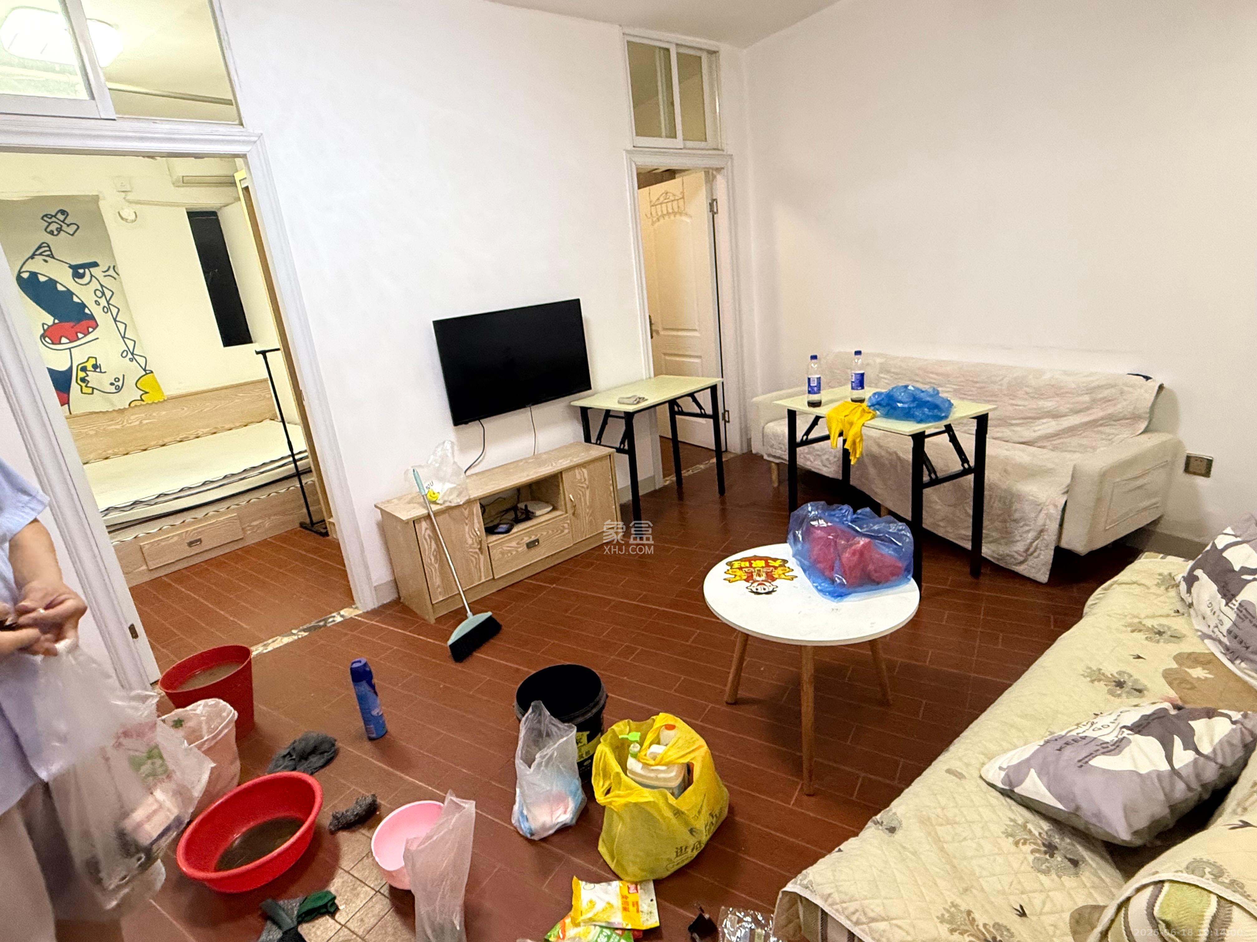 湖韵佳苑 1室1厅1卫 1700.0元/月 湖韵佳苑 1室1厅1卫 1700.0元/月室内图