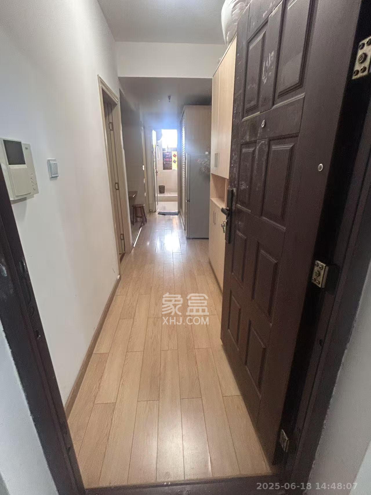 南枫时光  1室1厅1卫   1700.00元/月