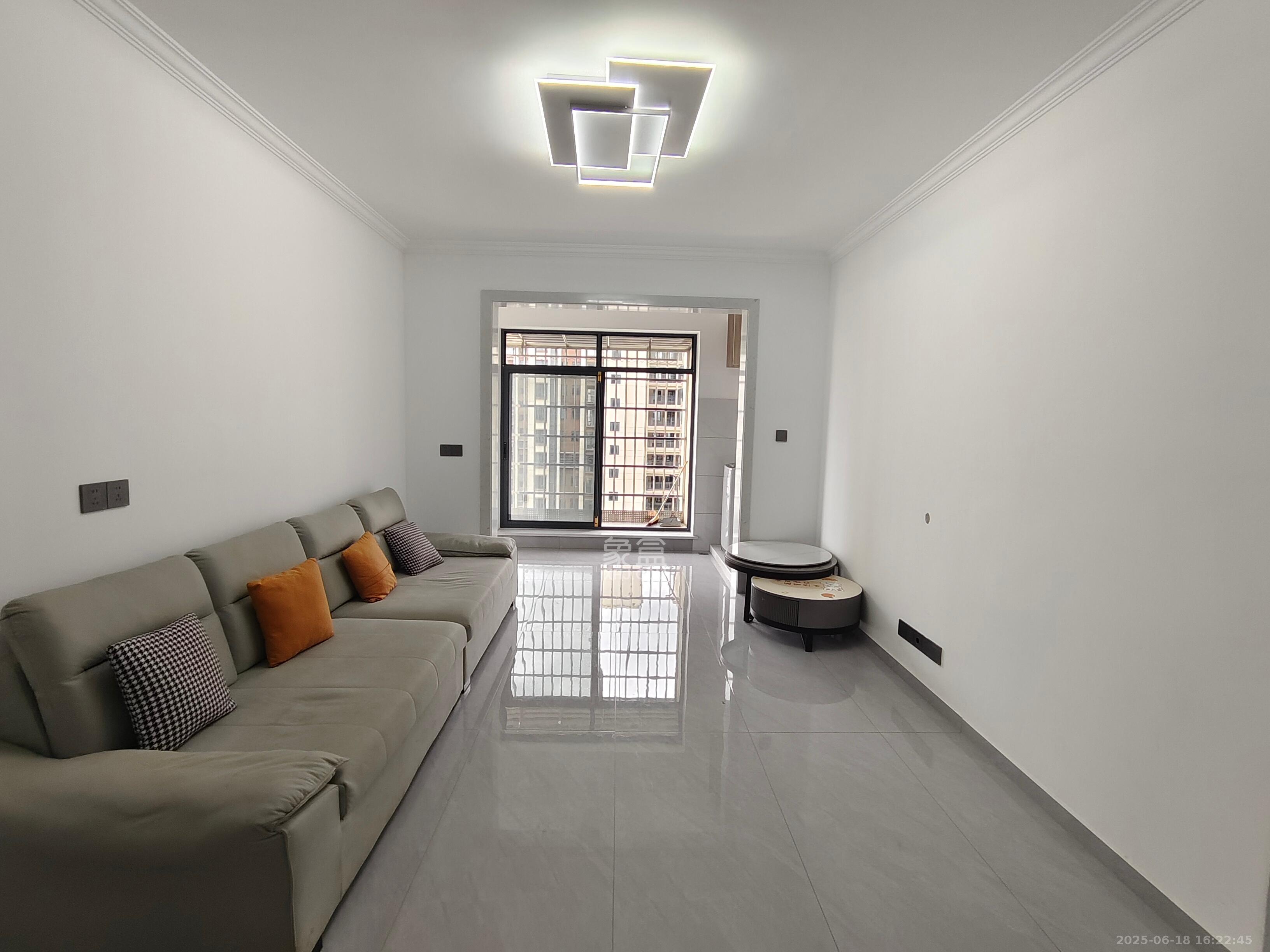 真人桥家园二期 2室2厅1卫 1800.0元/月 真人桥家园二期 2室2厅1卫 1800.0元/月室内图