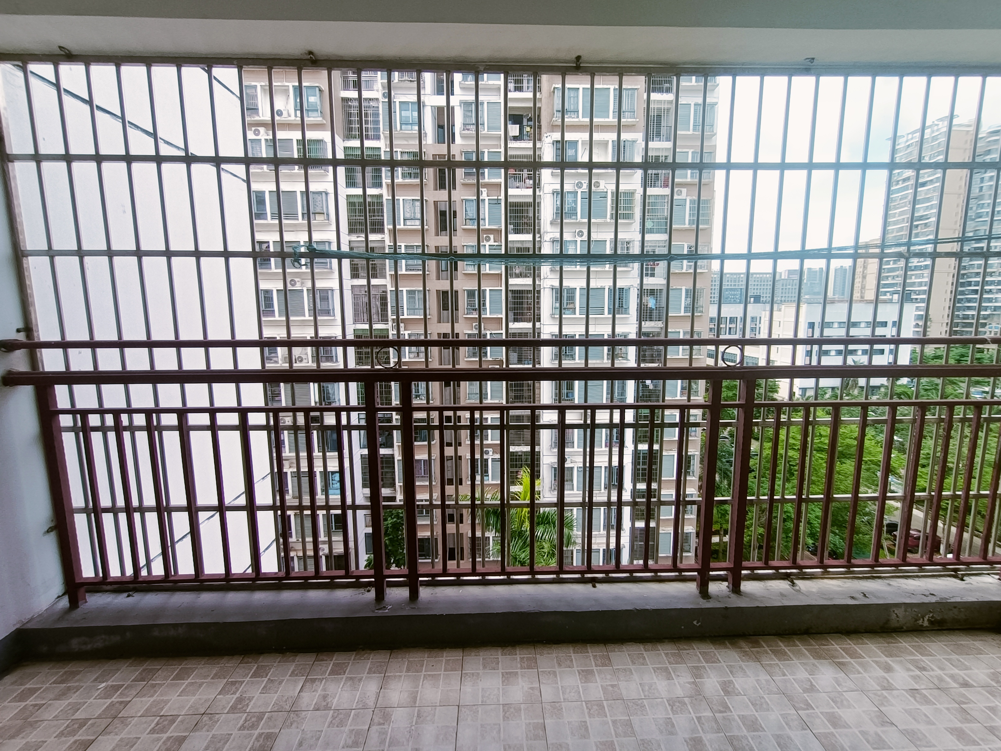 滨江新城 3室2厅1卫 1800.0元/月 滨江新城 3室2厅1卫 1800.0元/月室内图