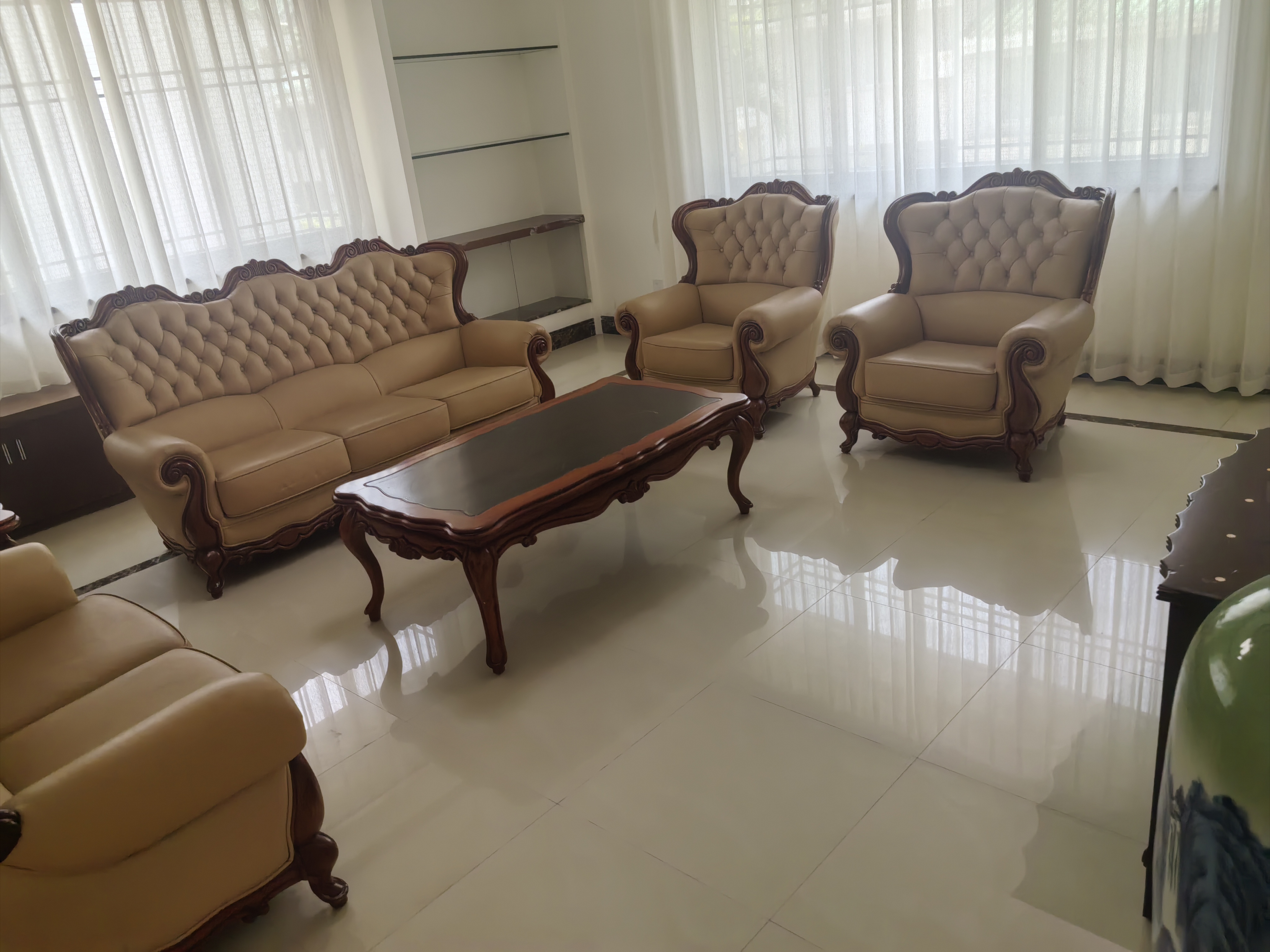 九龙花园别墅 7室4厅5卫 16000.0元/月 九龙花园别墅 7室4厅5卫 16000.0元/月室内图