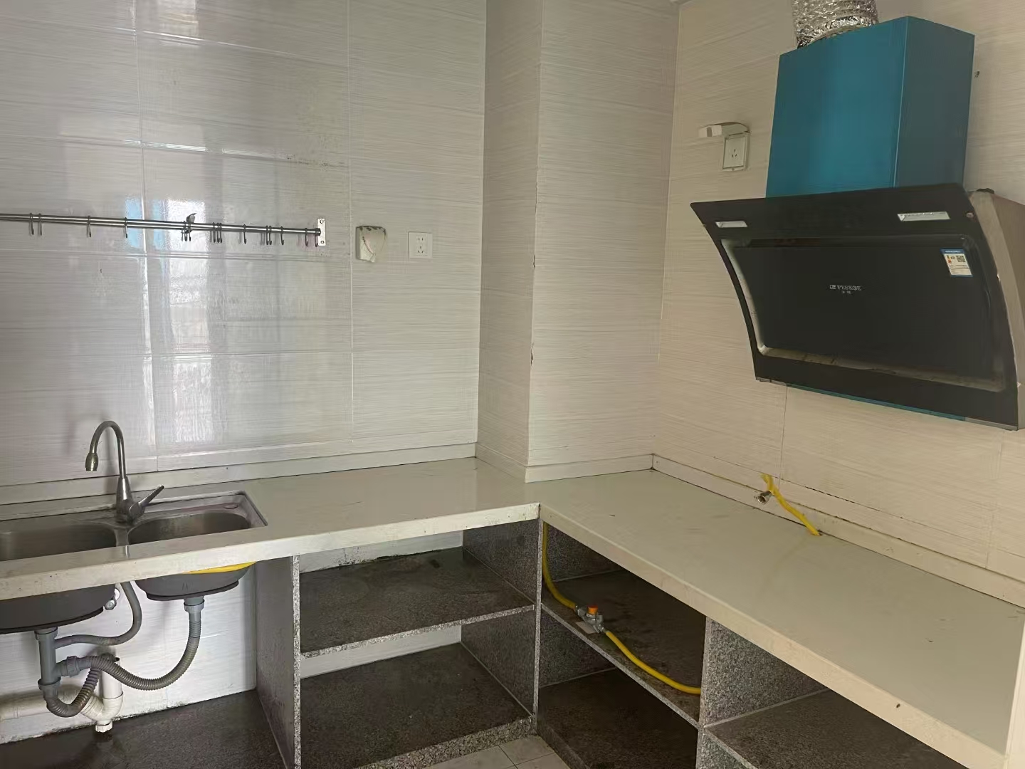 新海小区  3室2厅1卫    85.8万 新海小区  3室2厅1卫    85.8万室内图