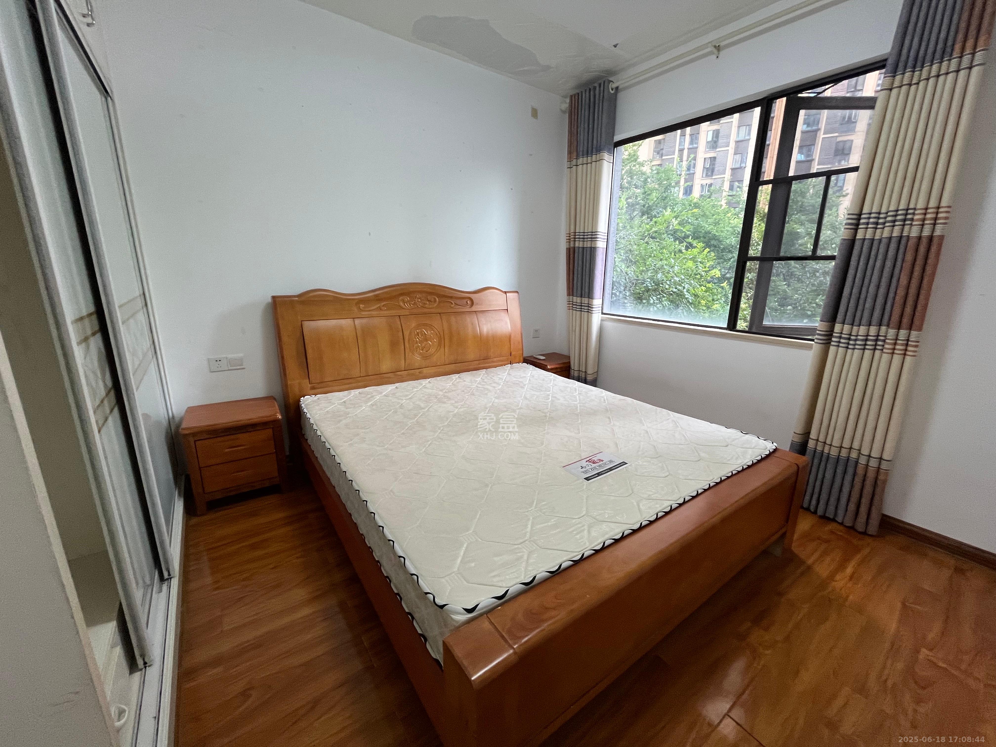 梅溪鑫苑名家  3室2厅1卫    2500.0元/月室内图